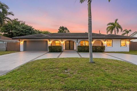 383 Denny Court Boca Raton FL 33486