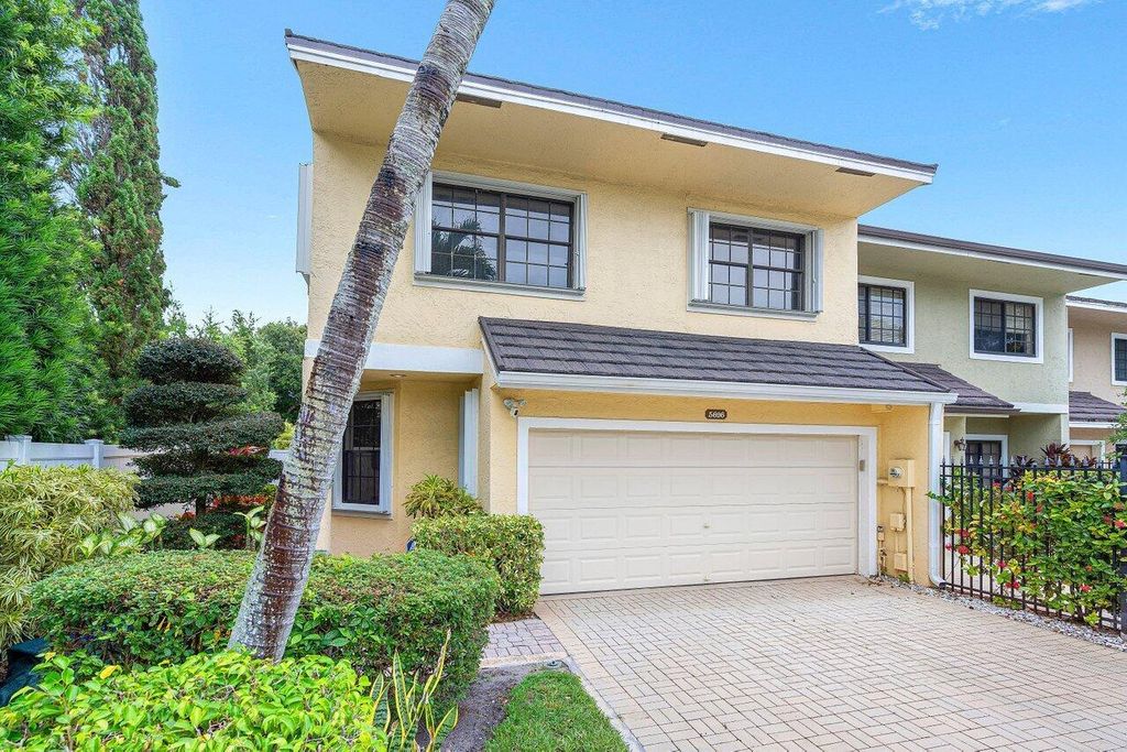 Photo of 5696 Santiago Circle, Boca Raton, FL 33433 (MLS # R11097941)