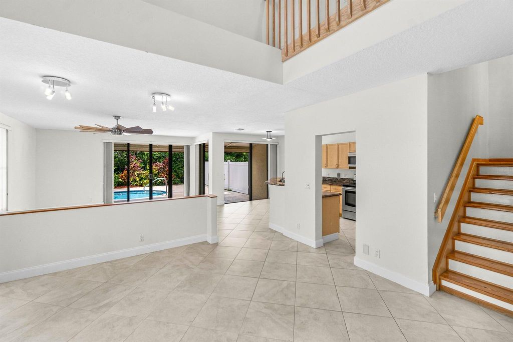 Photo of 5696 Santiago Circle, Boca Raton, FL 33433 (MLS # R11097941)