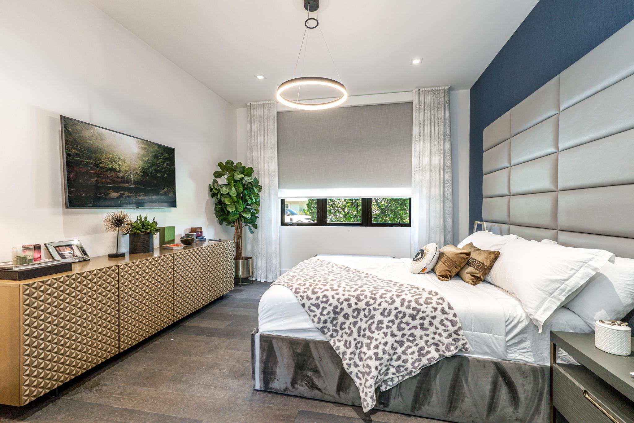 LEFT BANK ESTATES - Residential