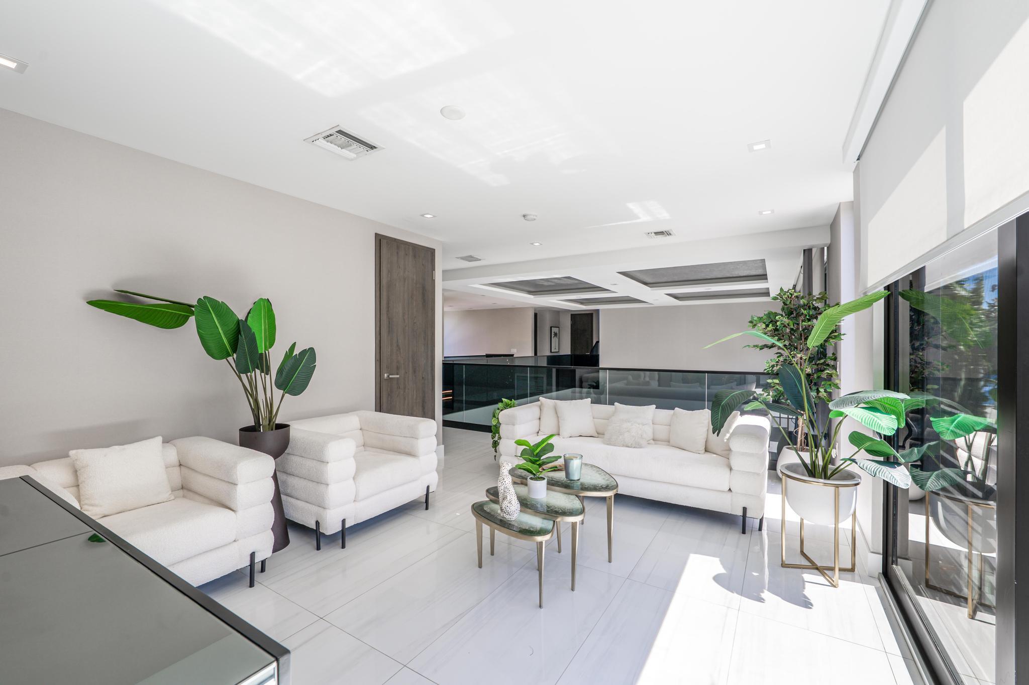 LEFT BANK ESTATES - Residential