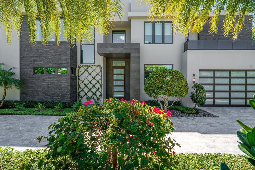 Photo of 520 NE 4th Lane, Boca Raton, FL 33432 (MLS # R11135742)