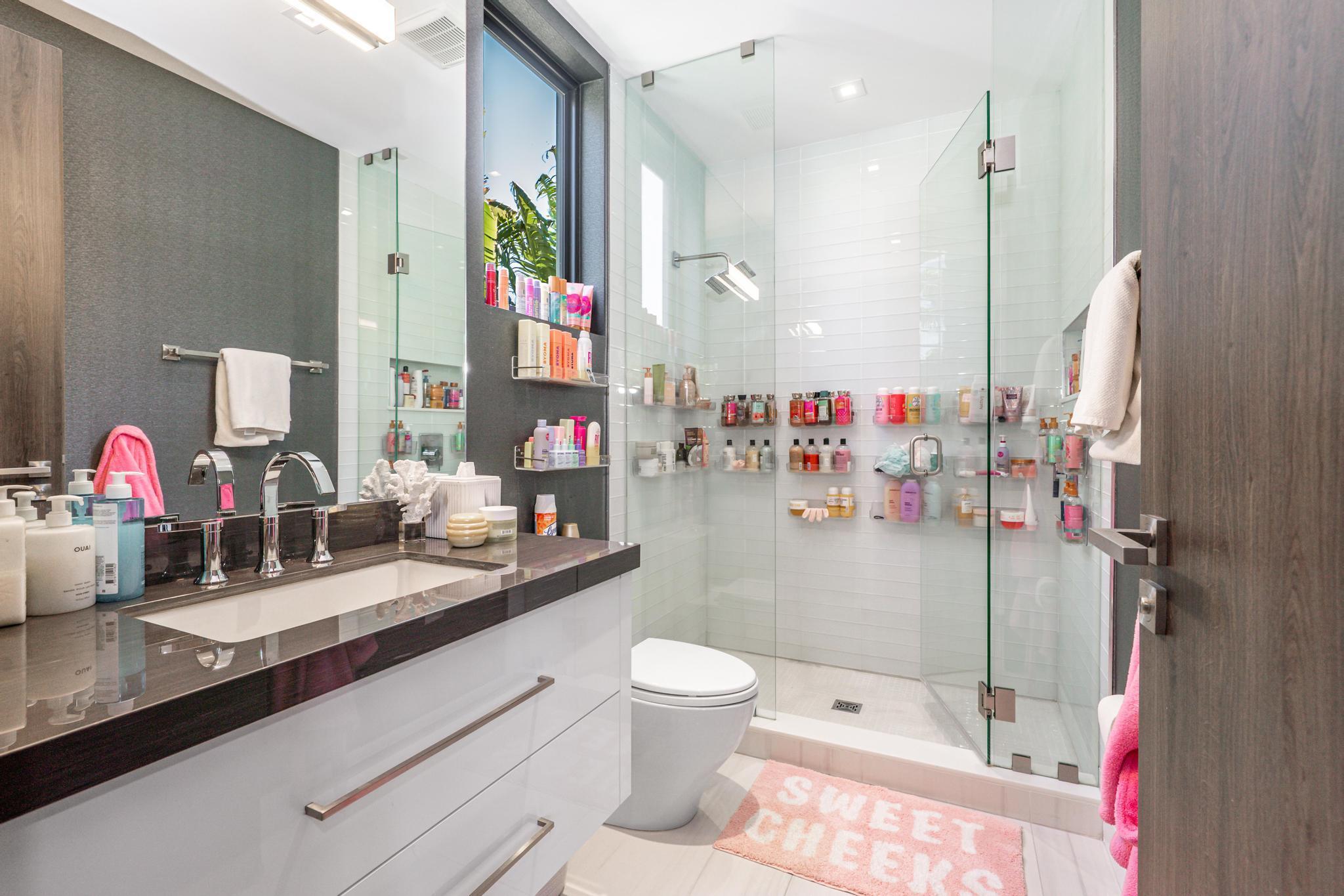 LEFT BANK ESTATES - Residential