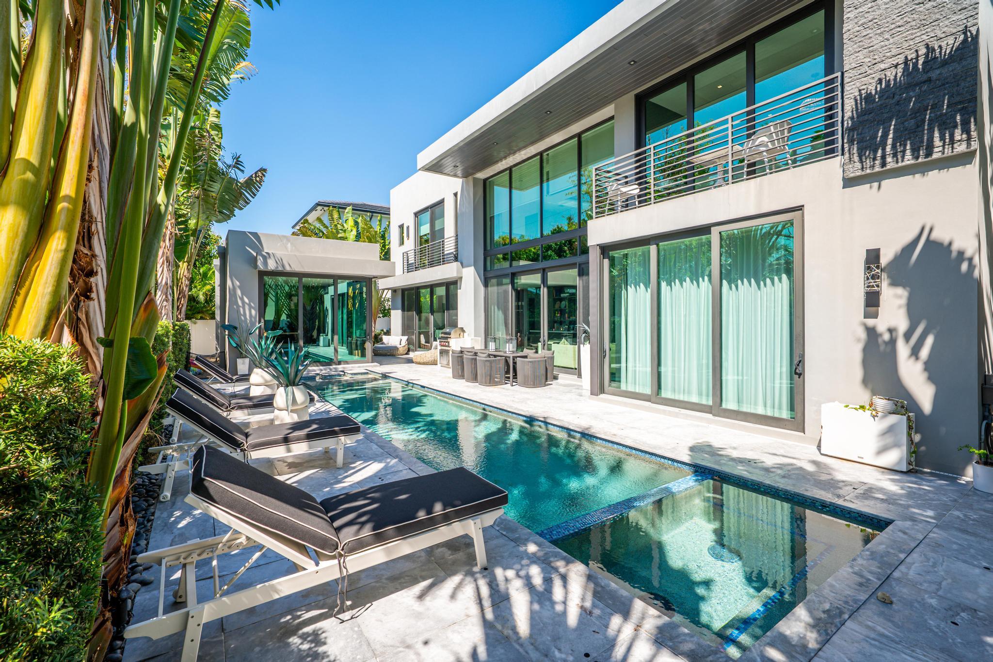 LEFT BANK ESTATES - Residential