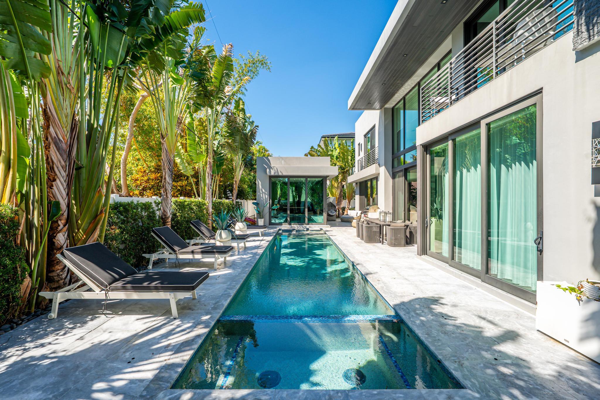 LEFT BANK ESTATES - Residential