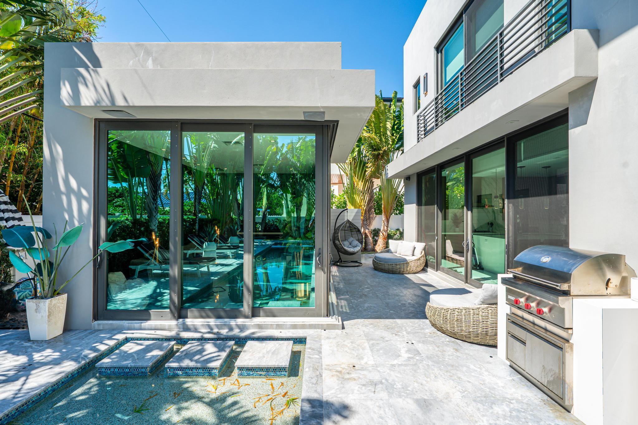 LEFT BANK ESTATES - Residential