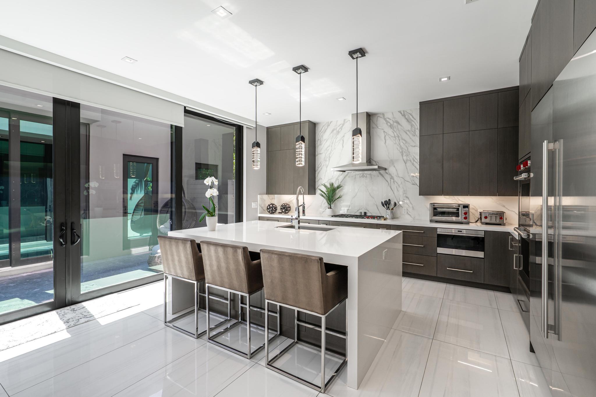 LEFT BANK ESTATES - Residential