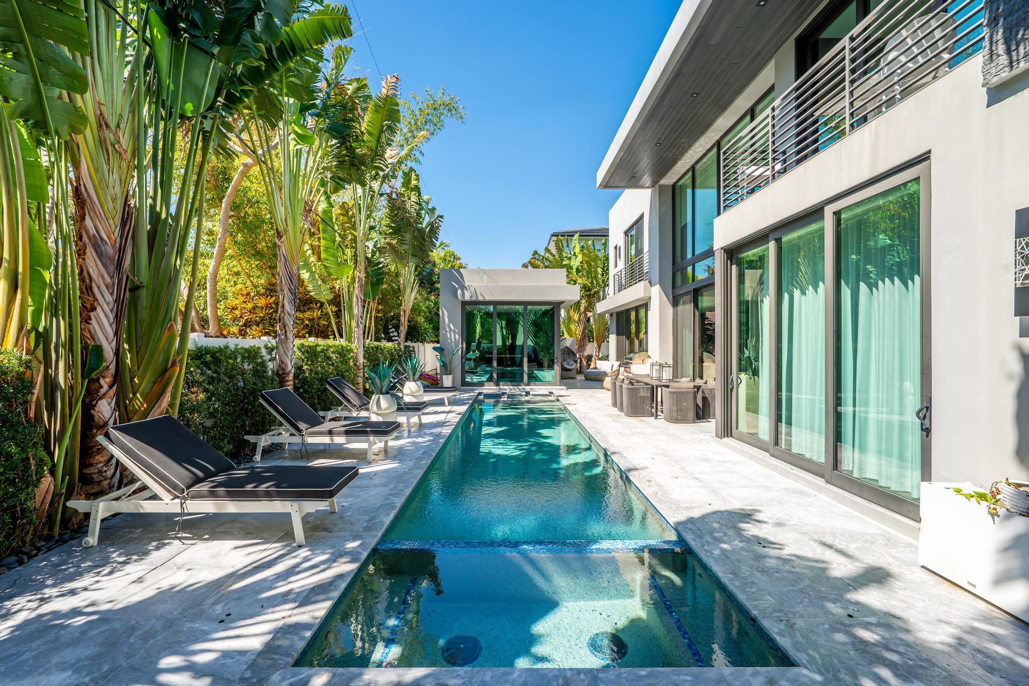 LEFT BANK ESTATES - Residential