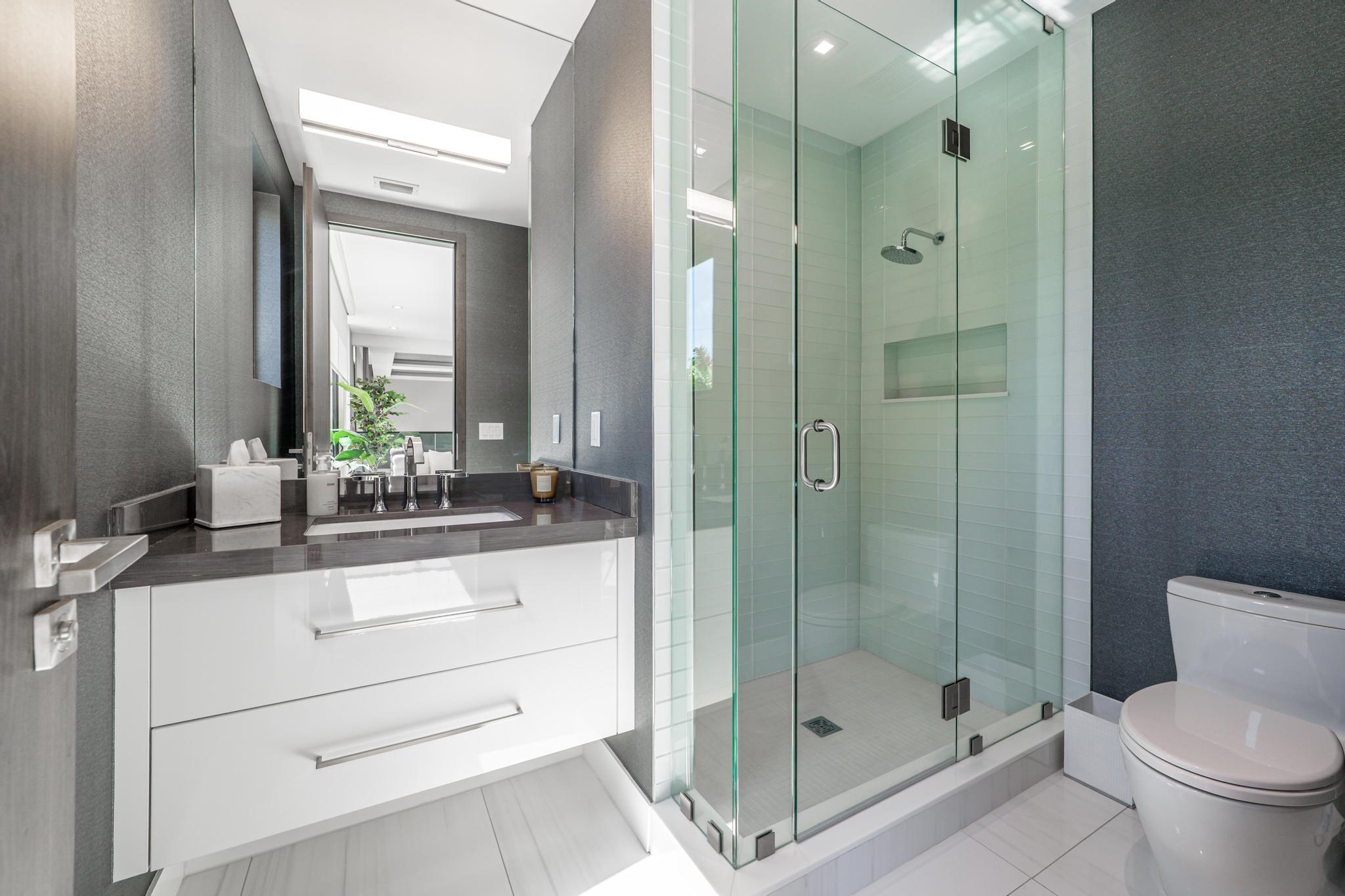 LEFT BANK ESTATES - Residential