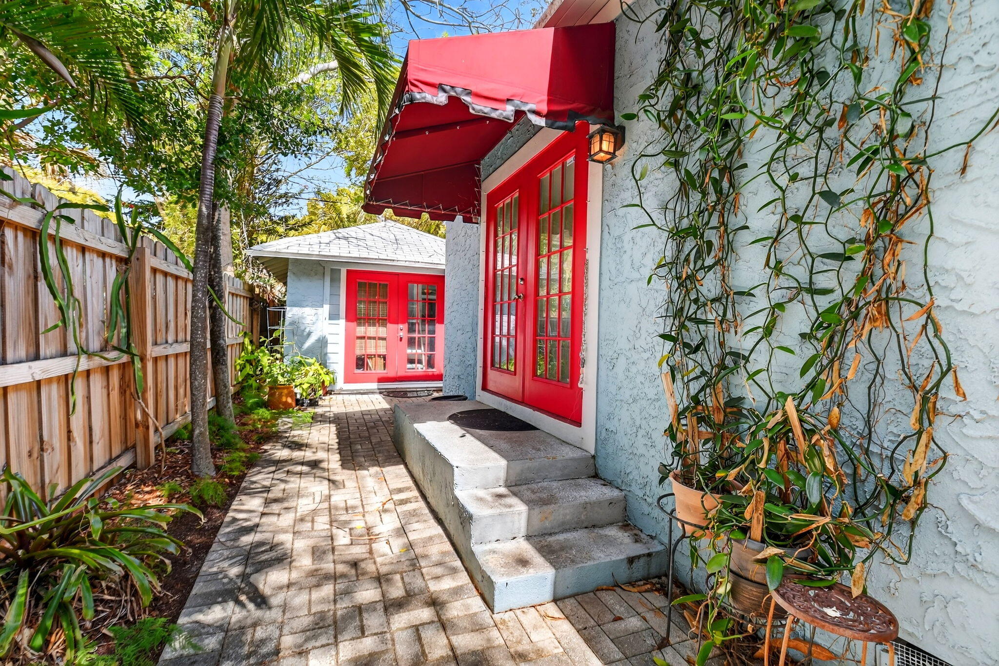 NORTH PALM BEACH - Residential