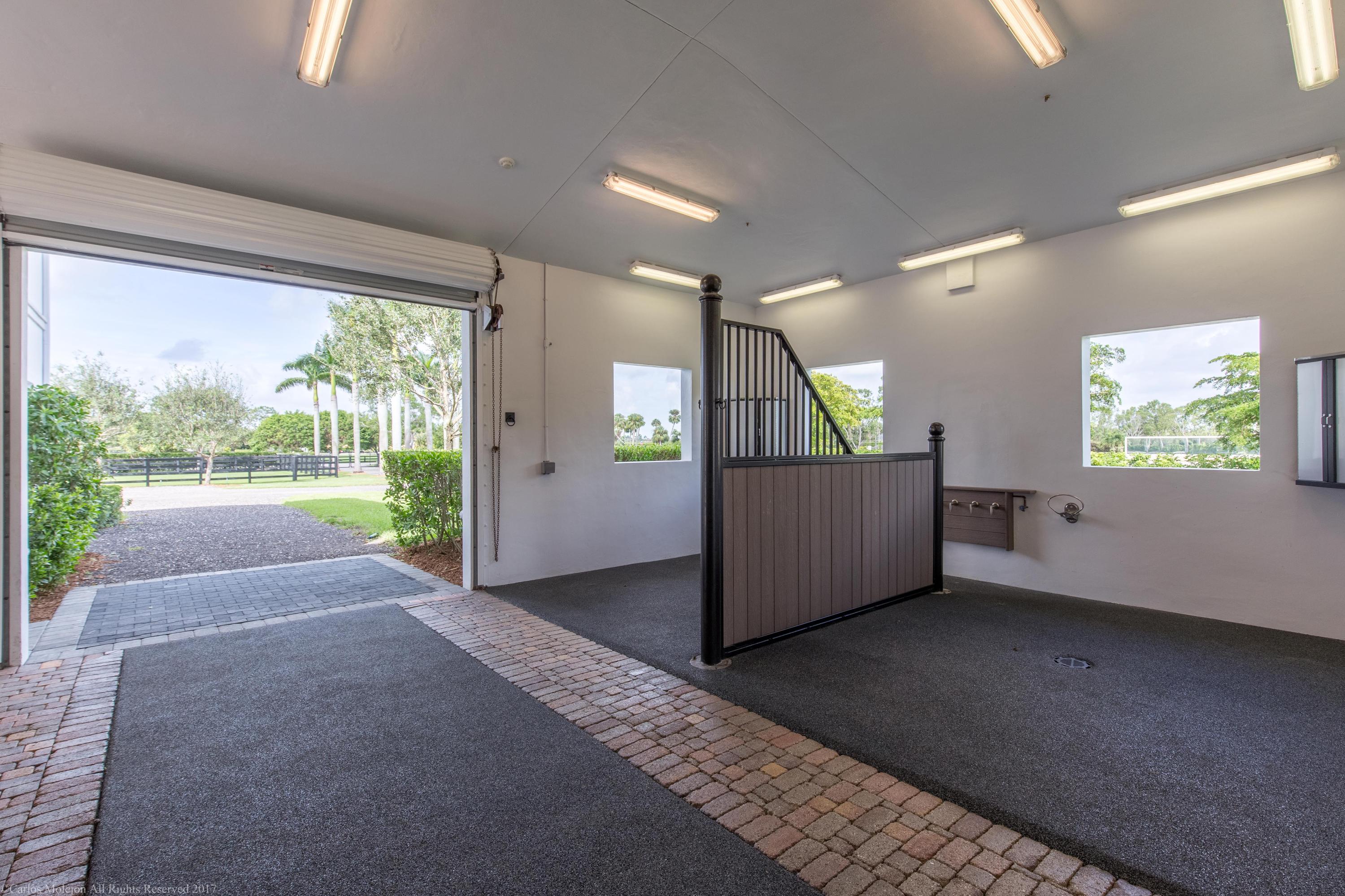 PALM BEACH POINT EAST - Residential