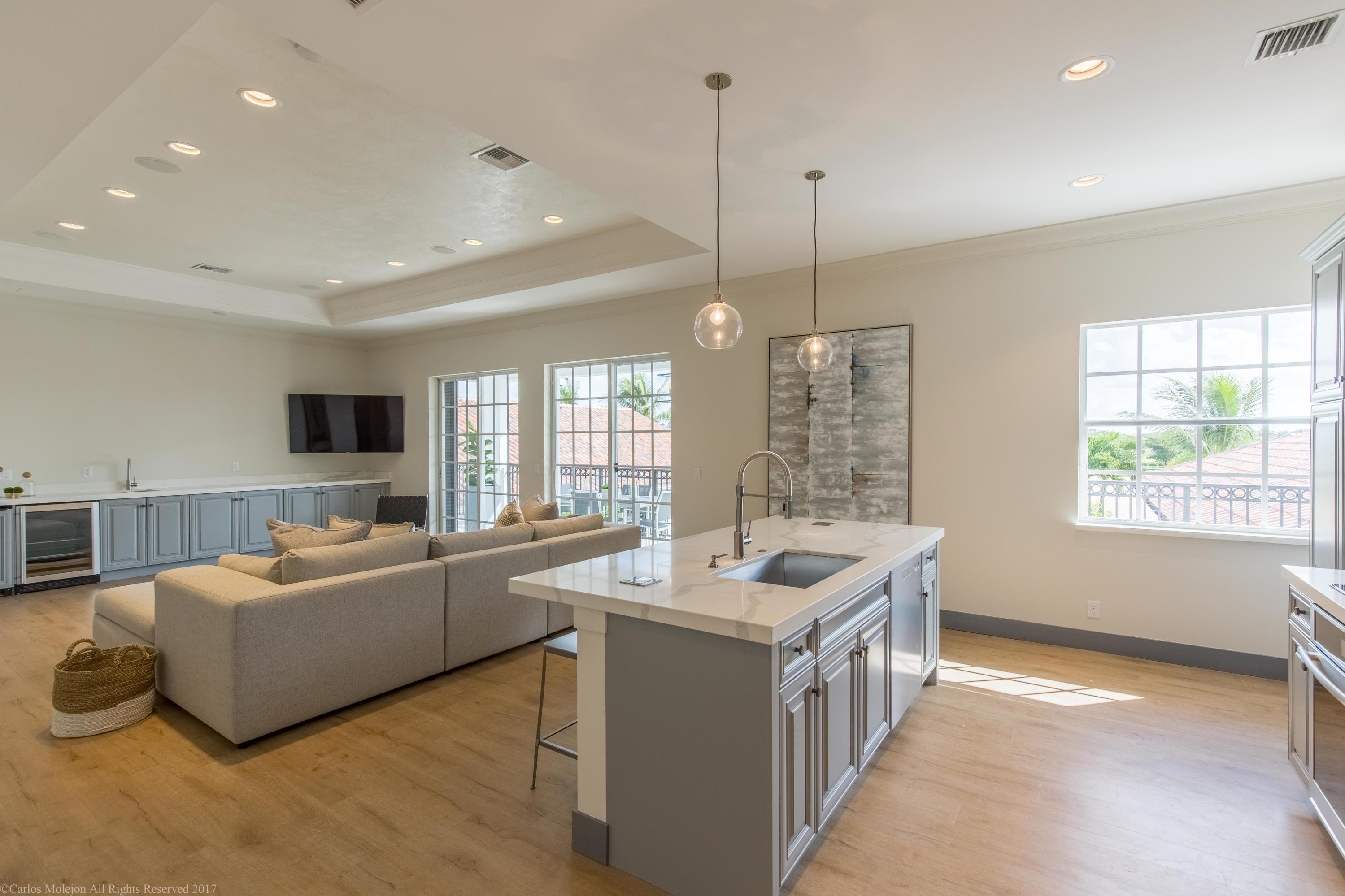 PALM BEACH POINT EAST - Residential