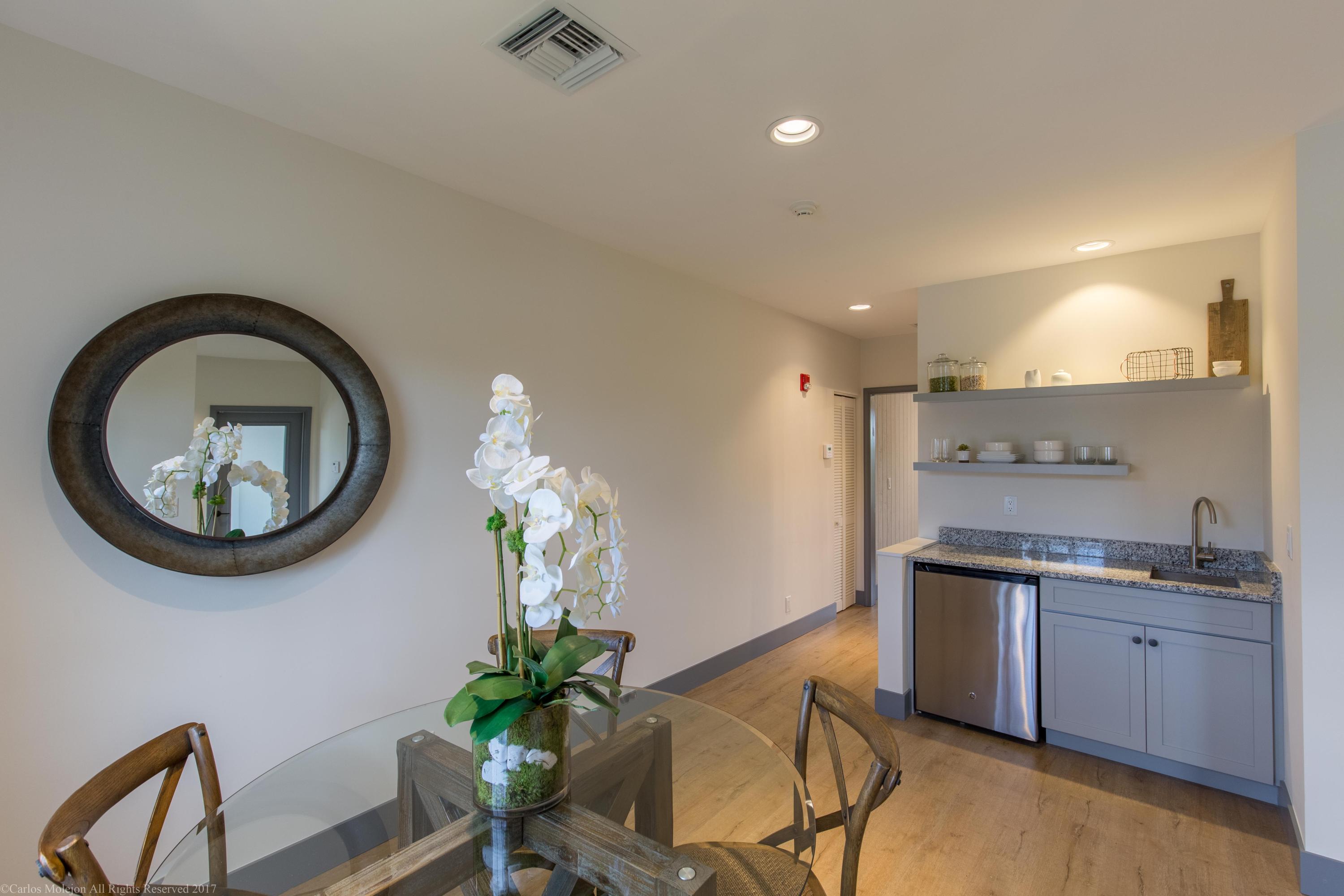 PALM BEACH POINT EAST - Residential