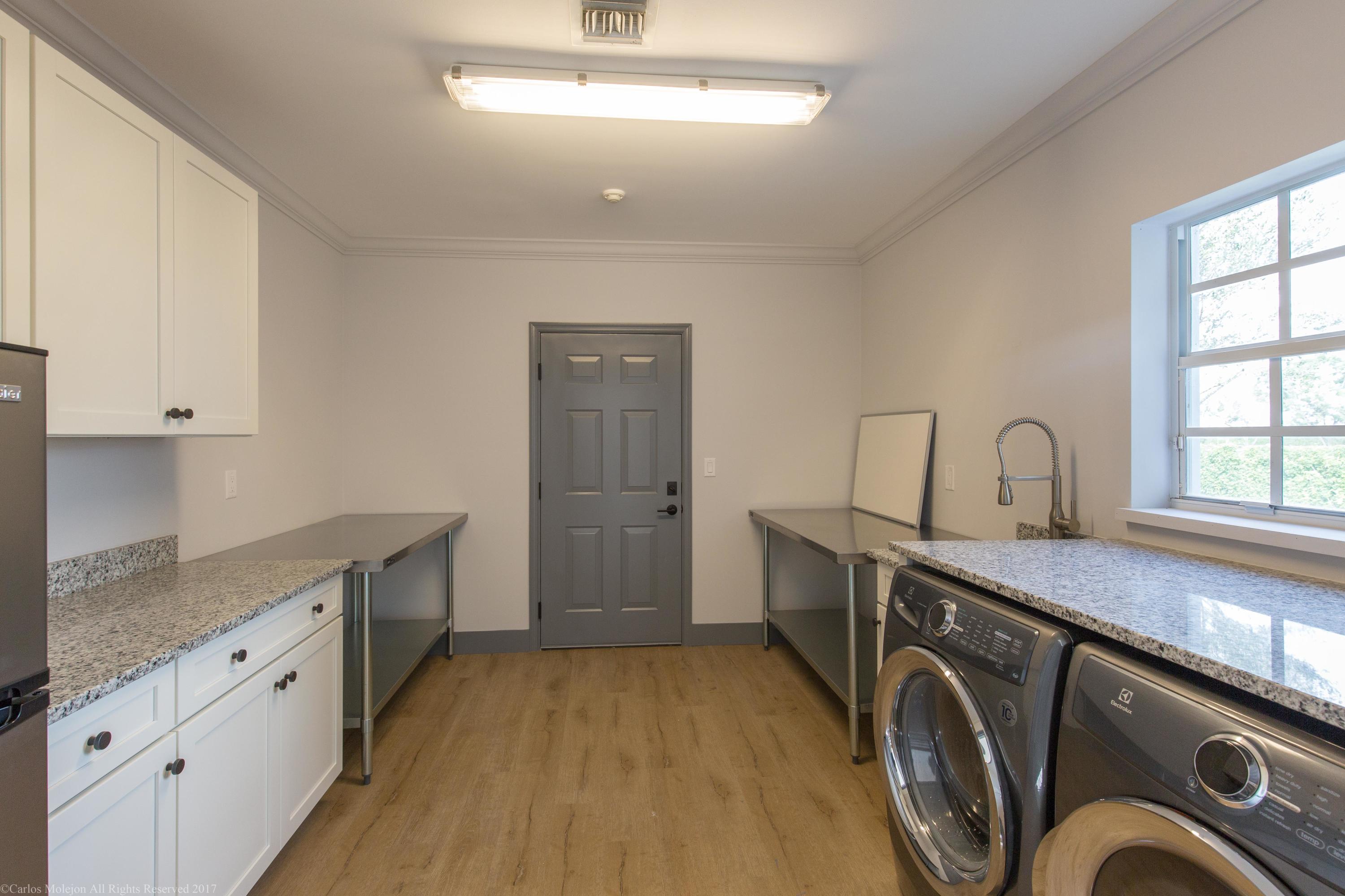 PALM BEACH POINT EAST - Residential