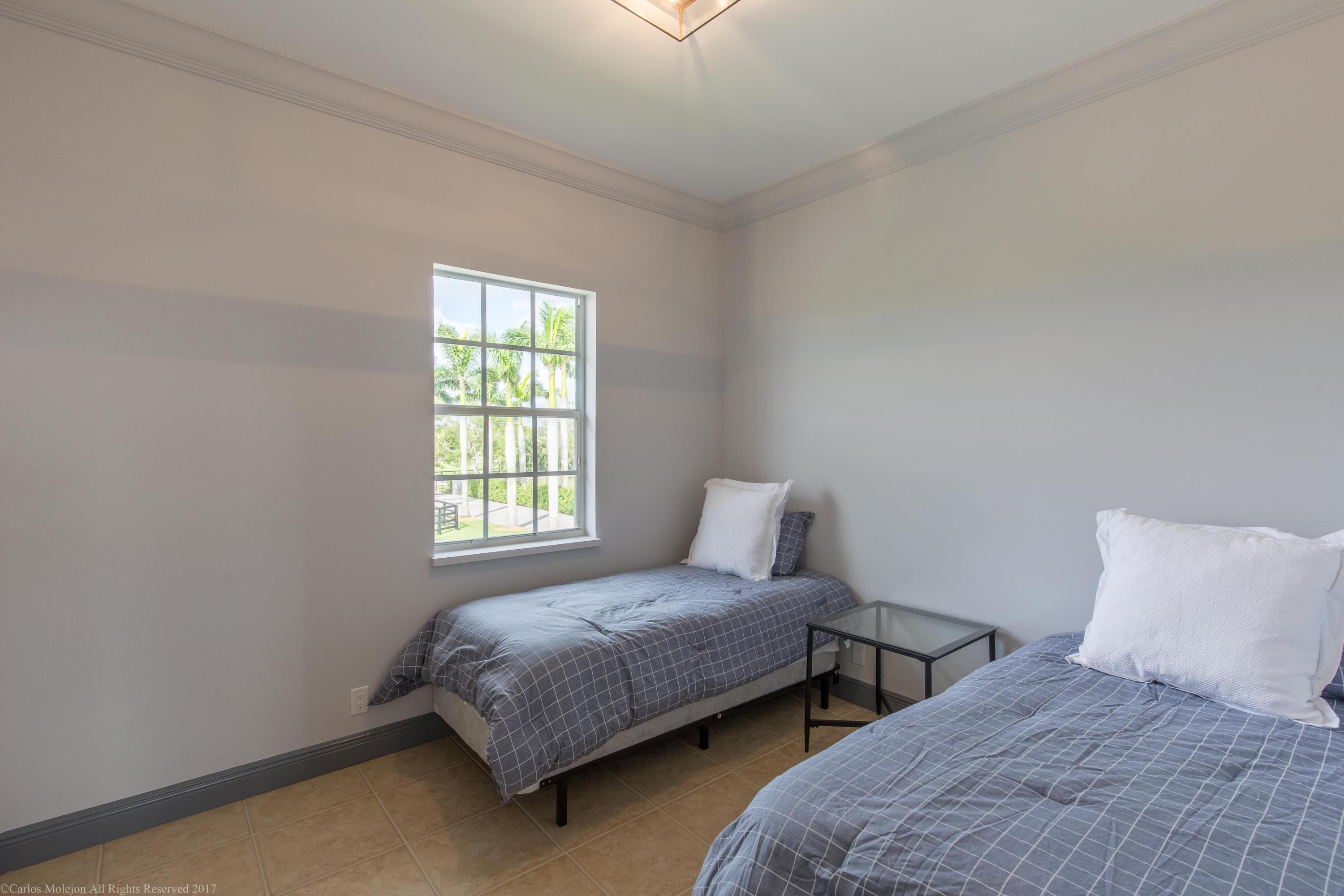 PALM BEACH POINT EAST - Residential