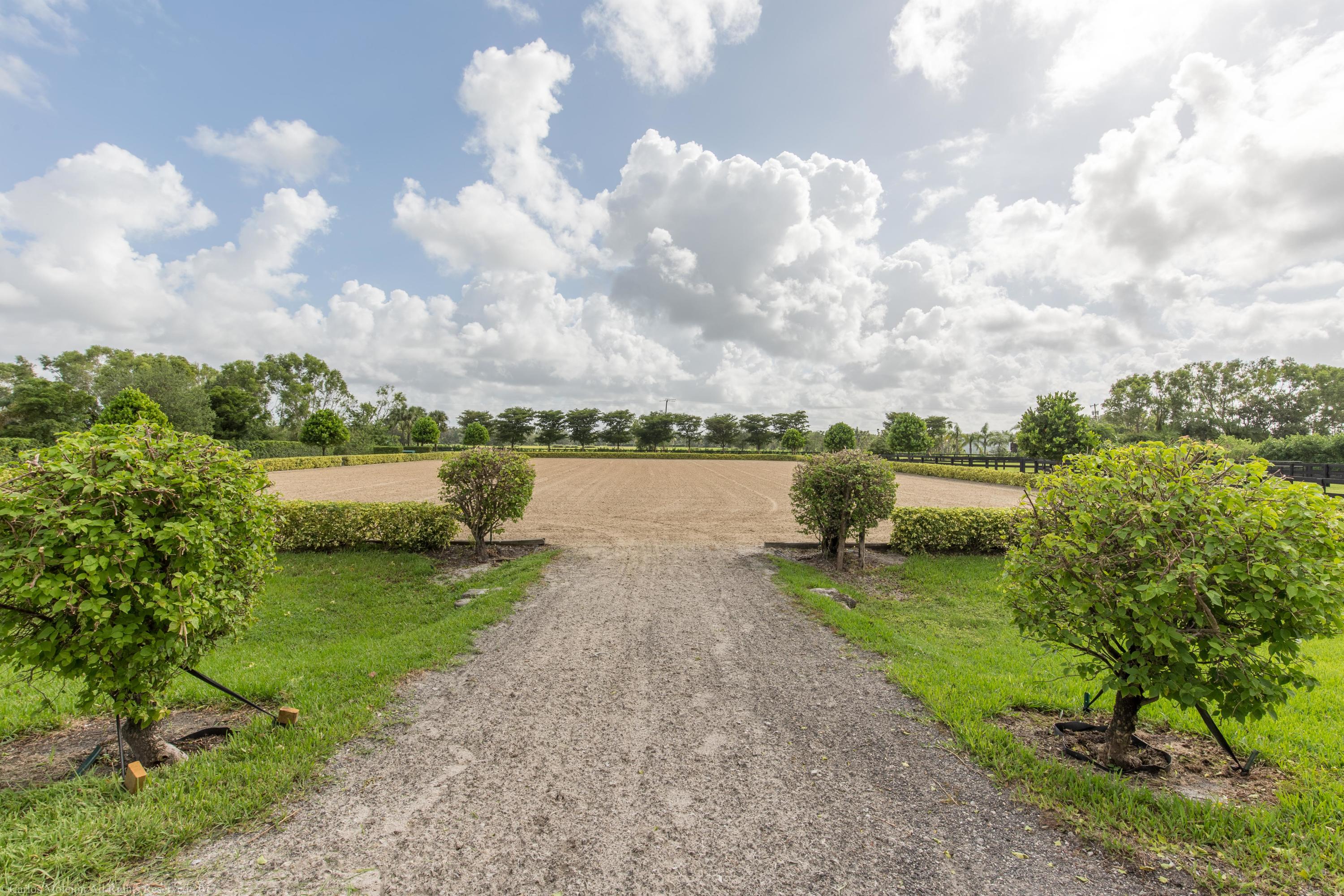 PALM BEACH POINT EAST - Residential