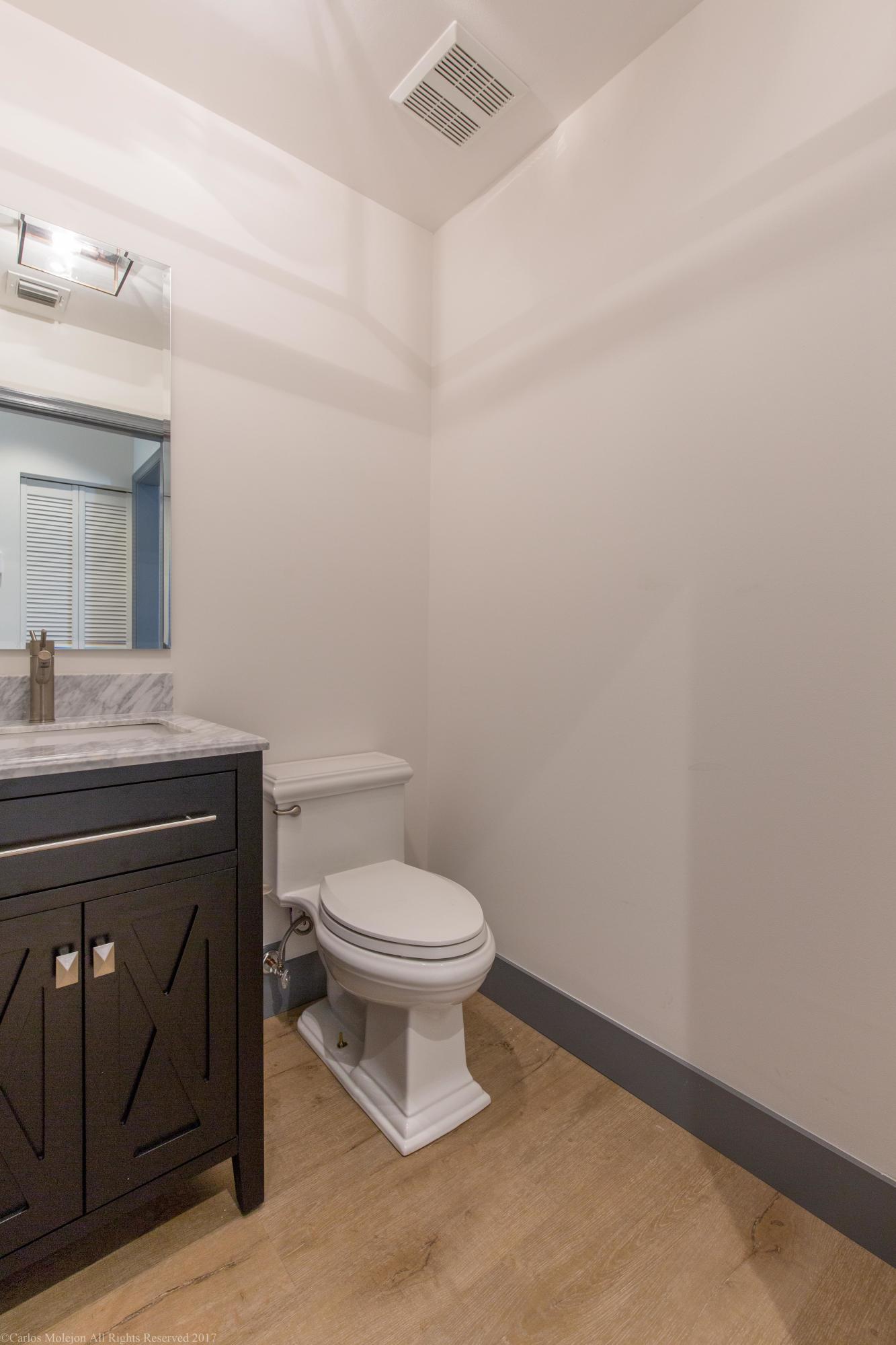 PALM BEACH POINT EAST - Residential