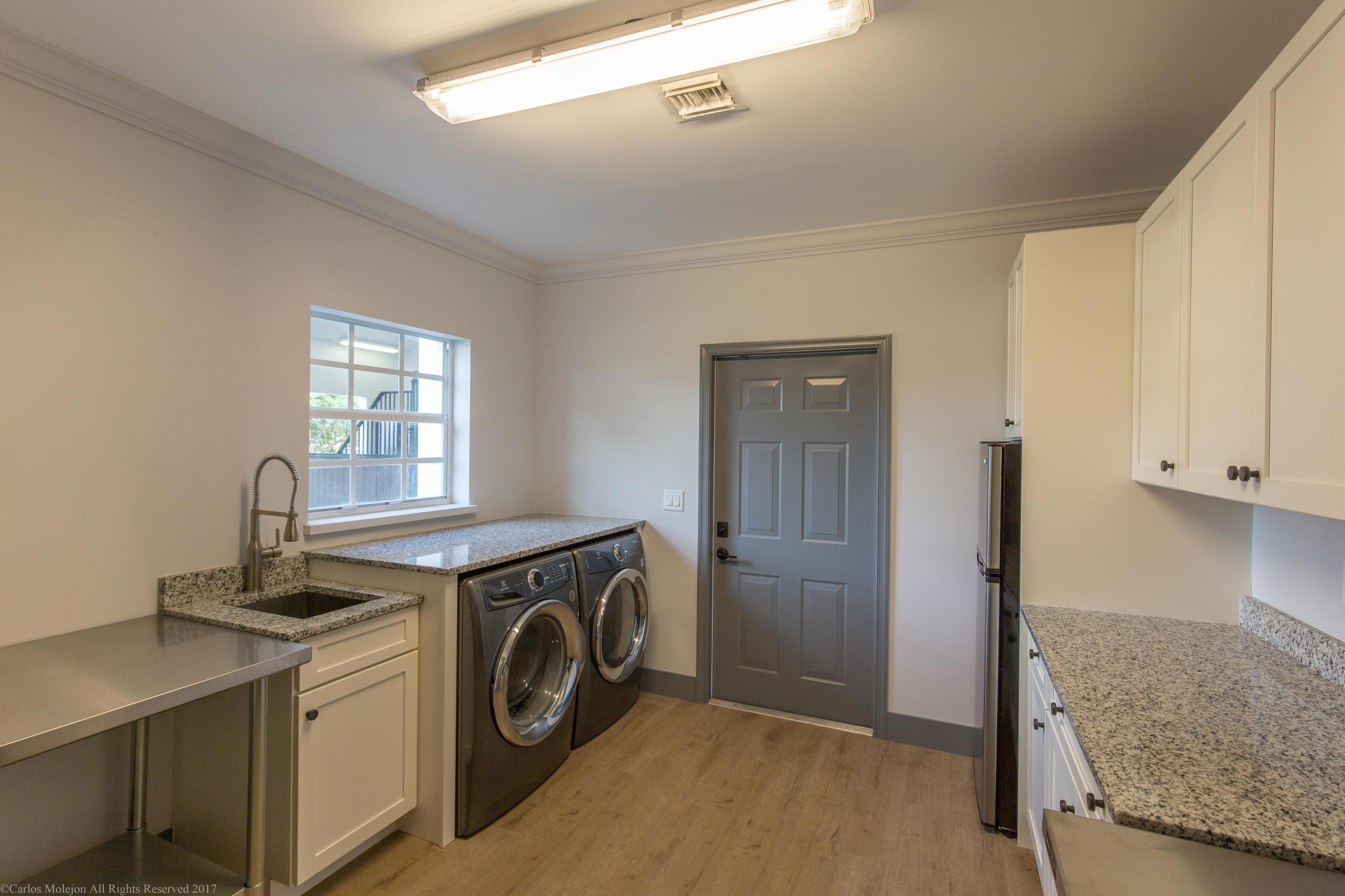 PALM BEACH POINT EAST - Residential