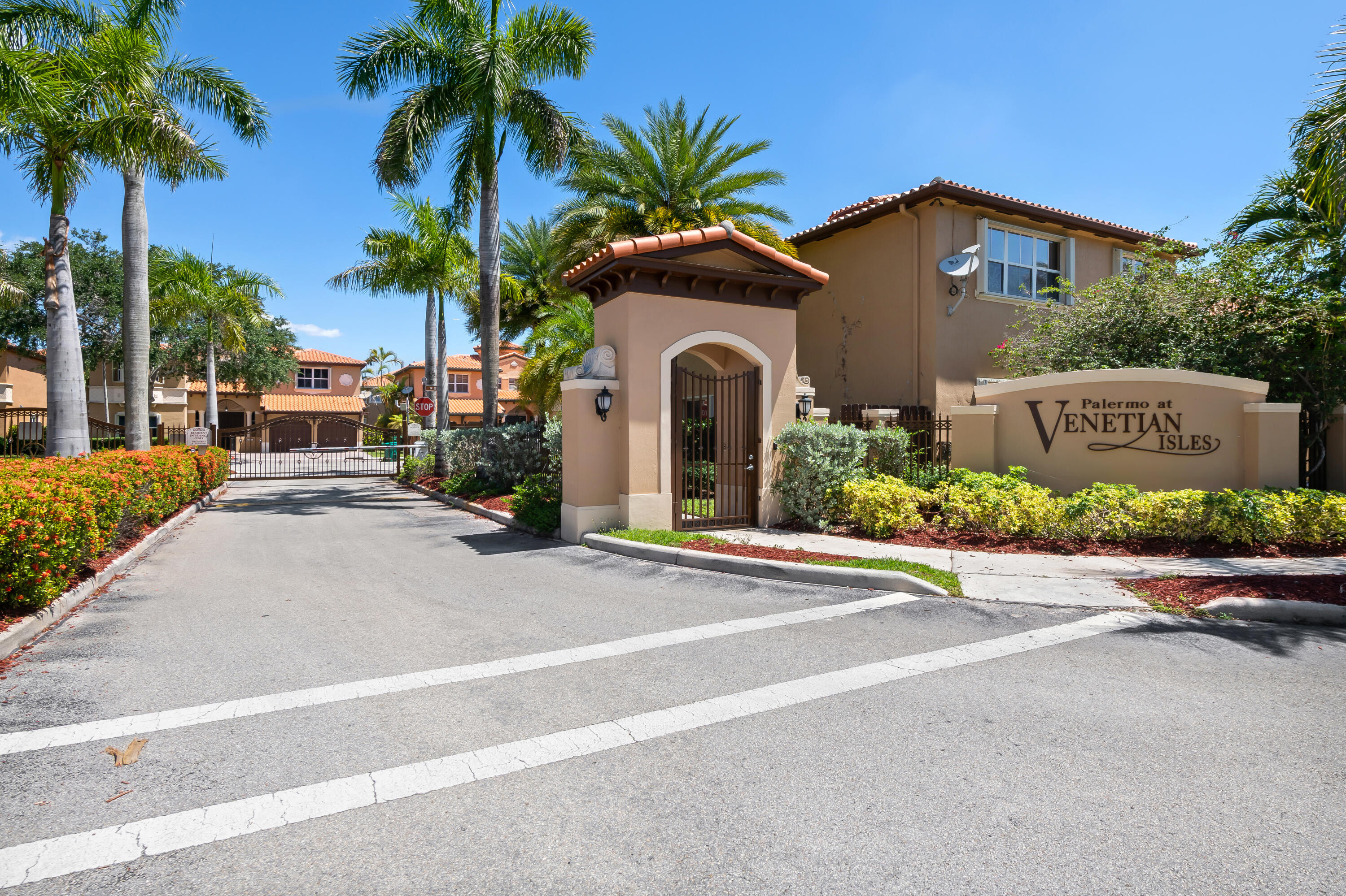 EGRET LAKES ESTATES SEC 6 - Residential
