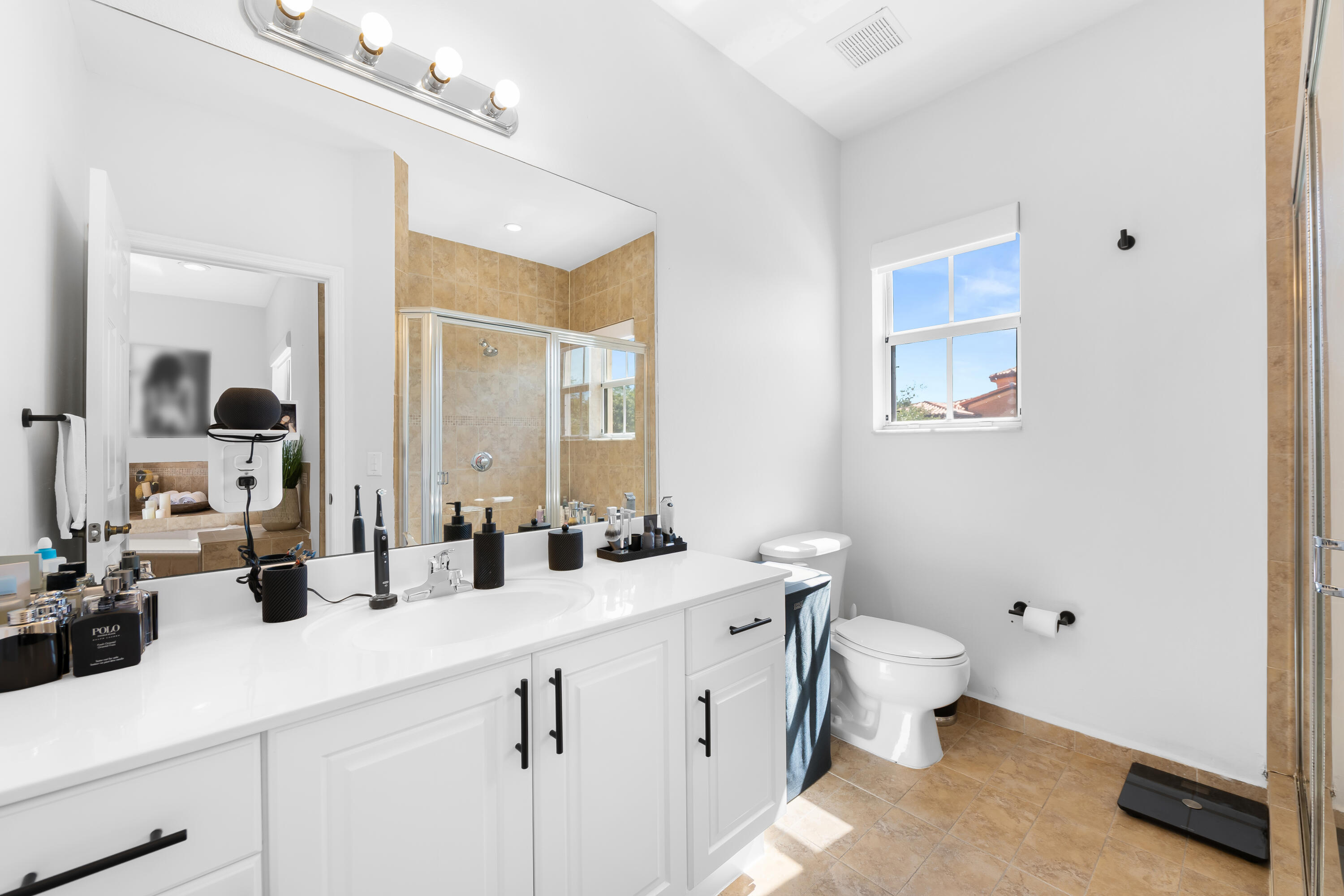EGRET LAKES ESTATES SEC 6 - Residential