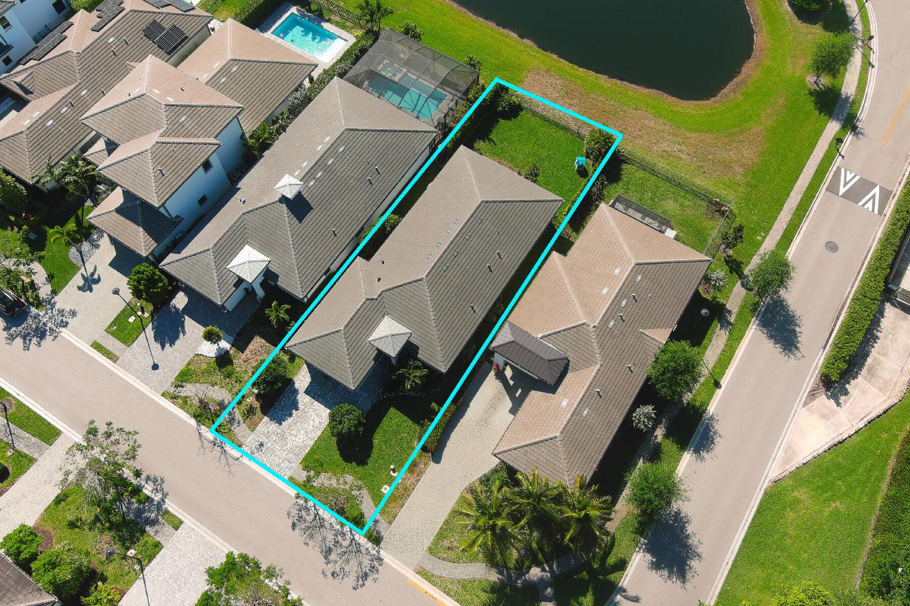 3088 Gin Berry Way