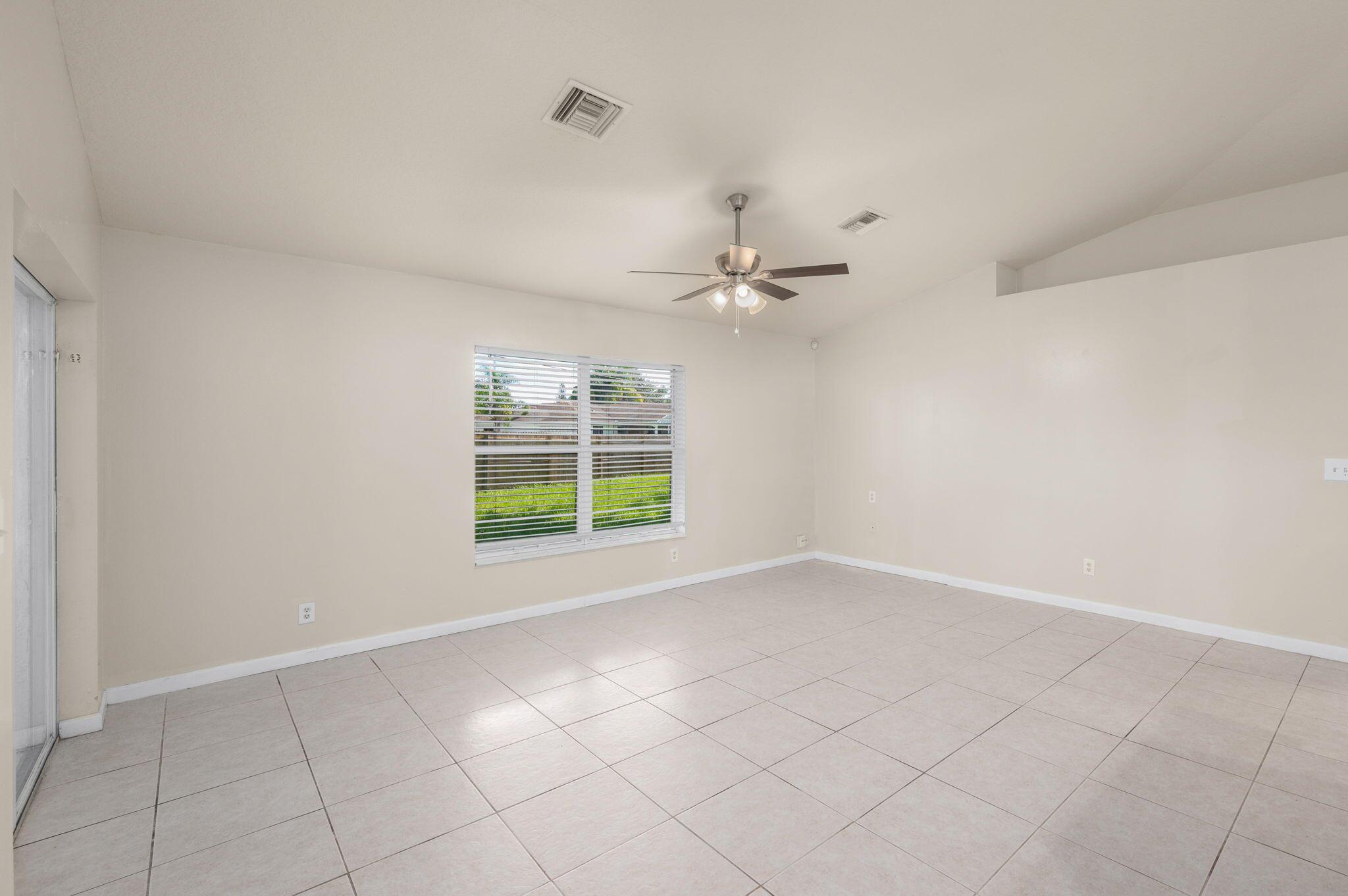 PORT ST LUCIE SECTION 10 - Residential