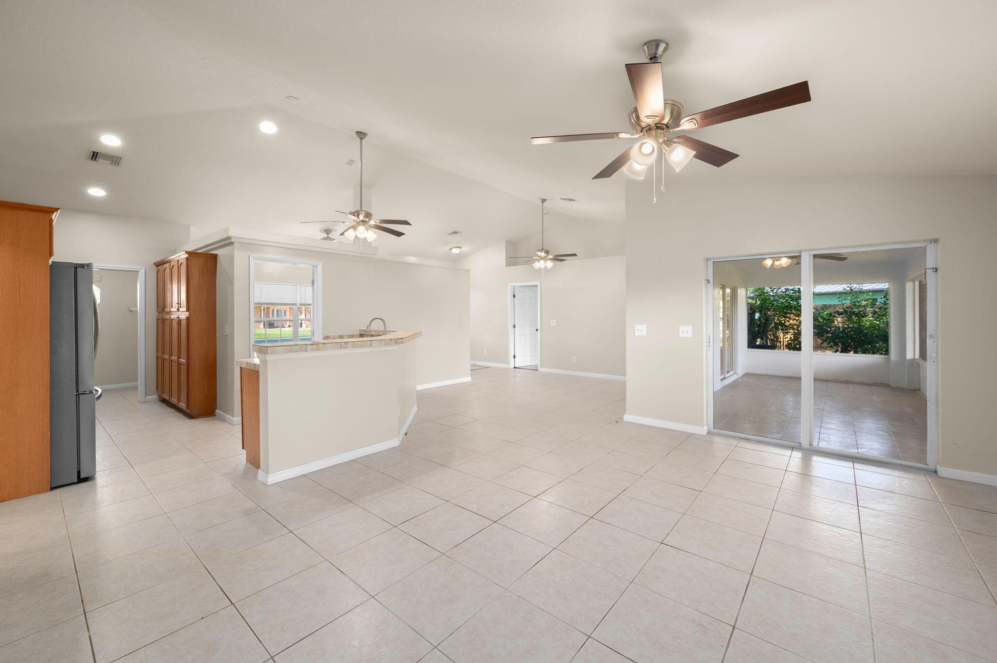 PORT ST LUCIE SECTION 10 - Residential