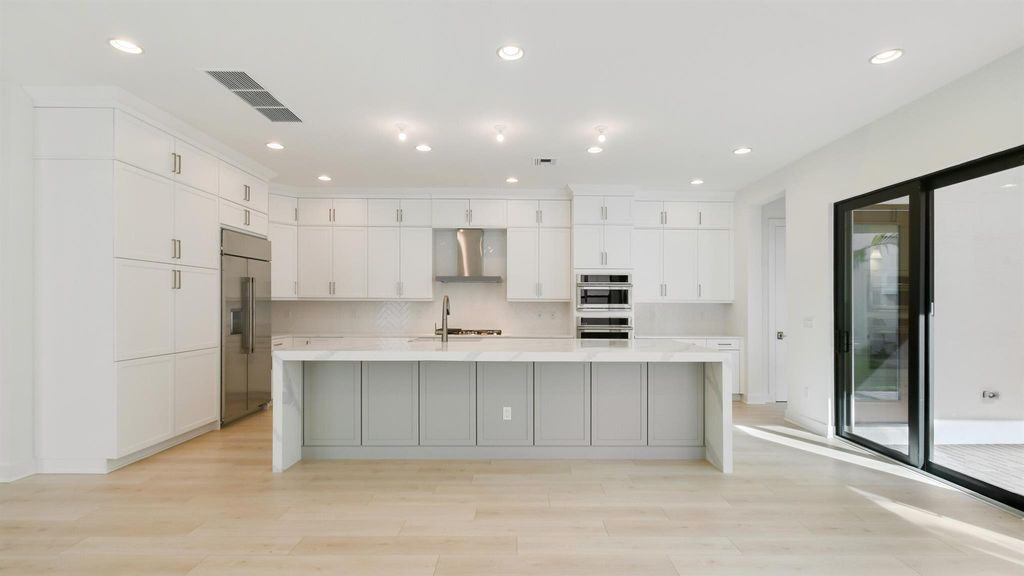 Photo of 13194 Alton Road, Palm Beach Gardens, FL 33418 (MLS # R10977718)