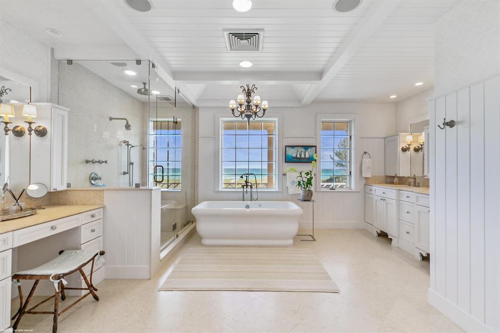 JUPITER ISLAND - Residential