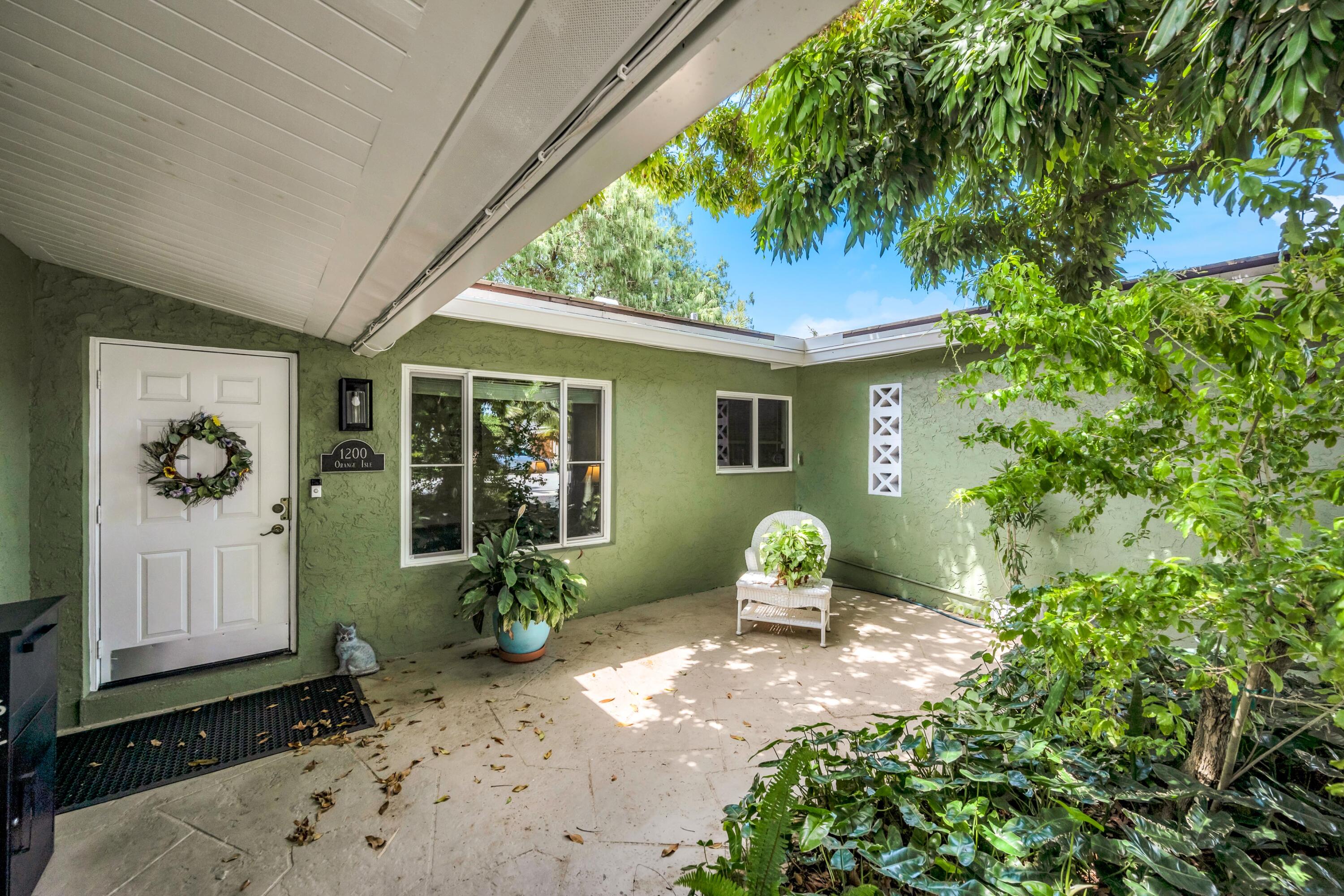 1200 Orange Isle