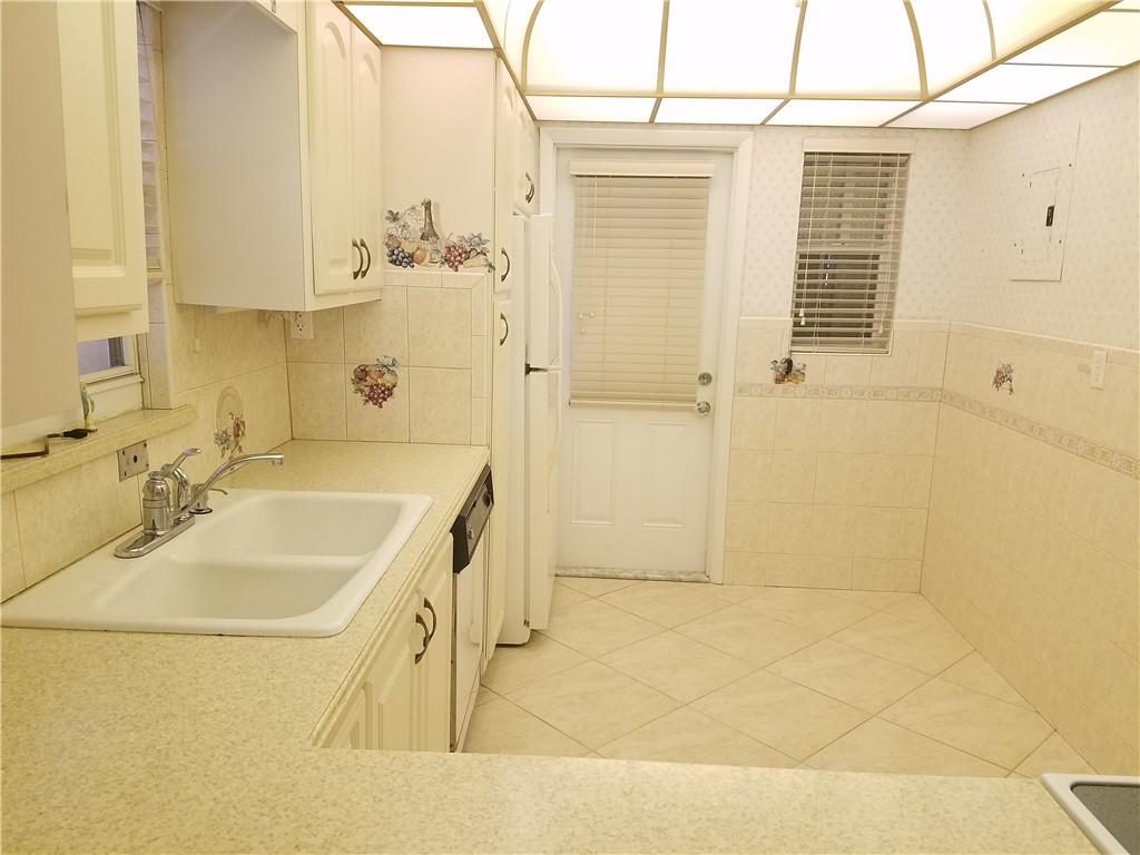 Baker Towers - Residential