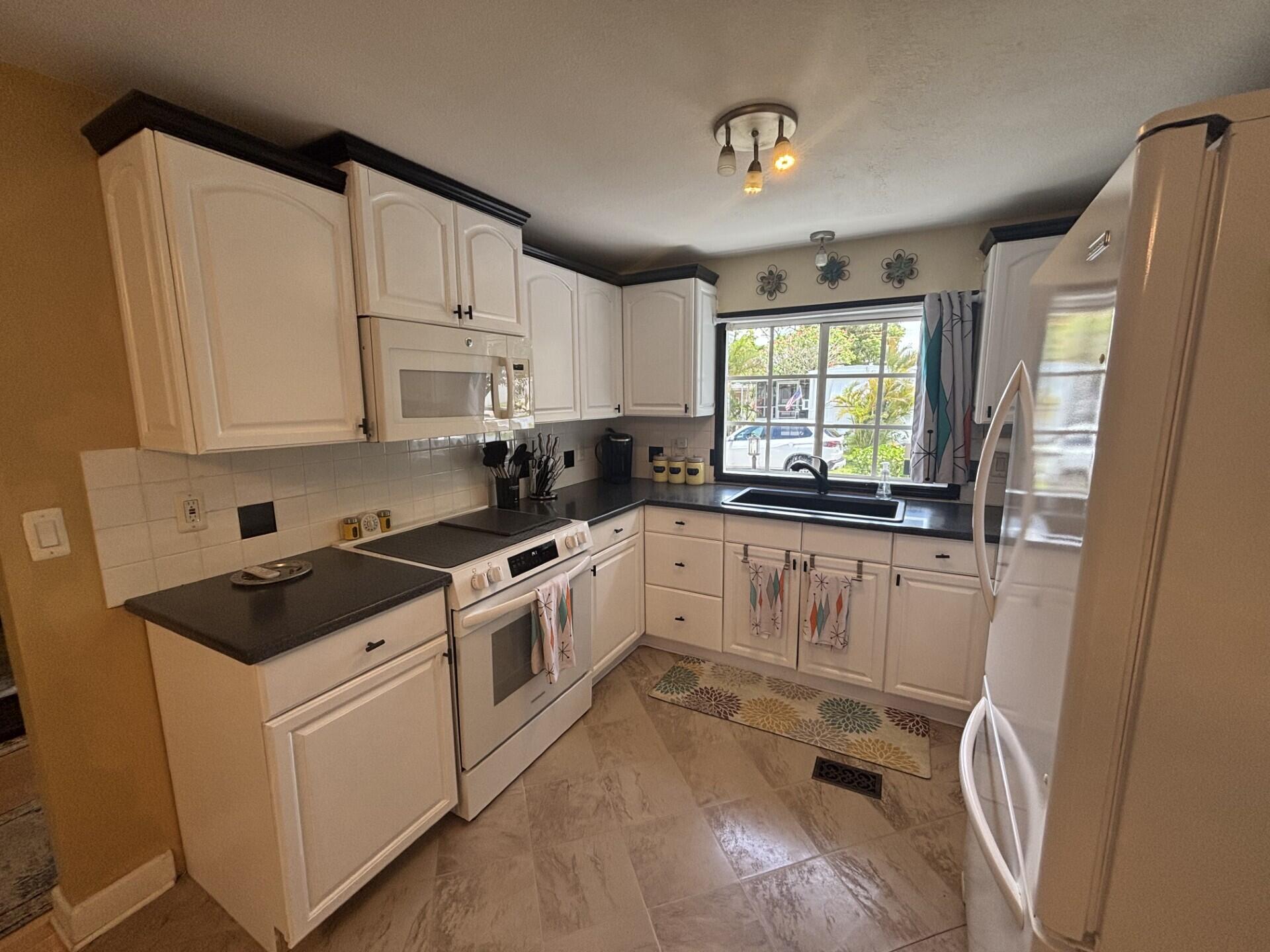 TIDEWATER ESTATES CO-OP - Residential