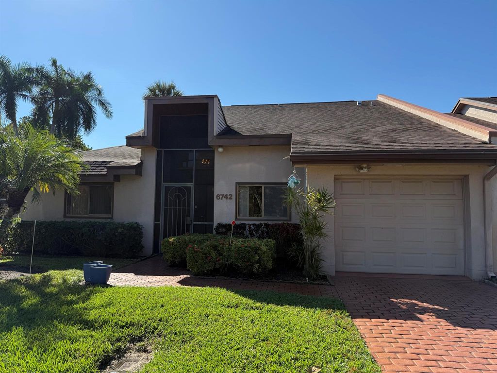 Photo of 6742 Versailles Court, Lake Worth, FL 33467 (MLS # R11150702)