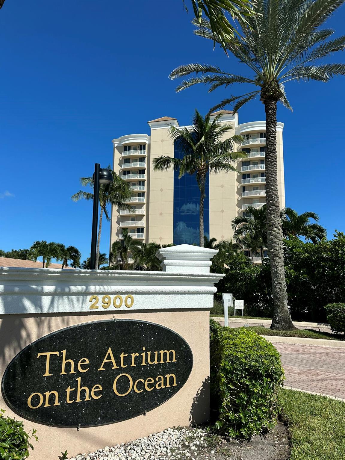 THE ATRIUM ON THE OCEAN, - Residential Lease