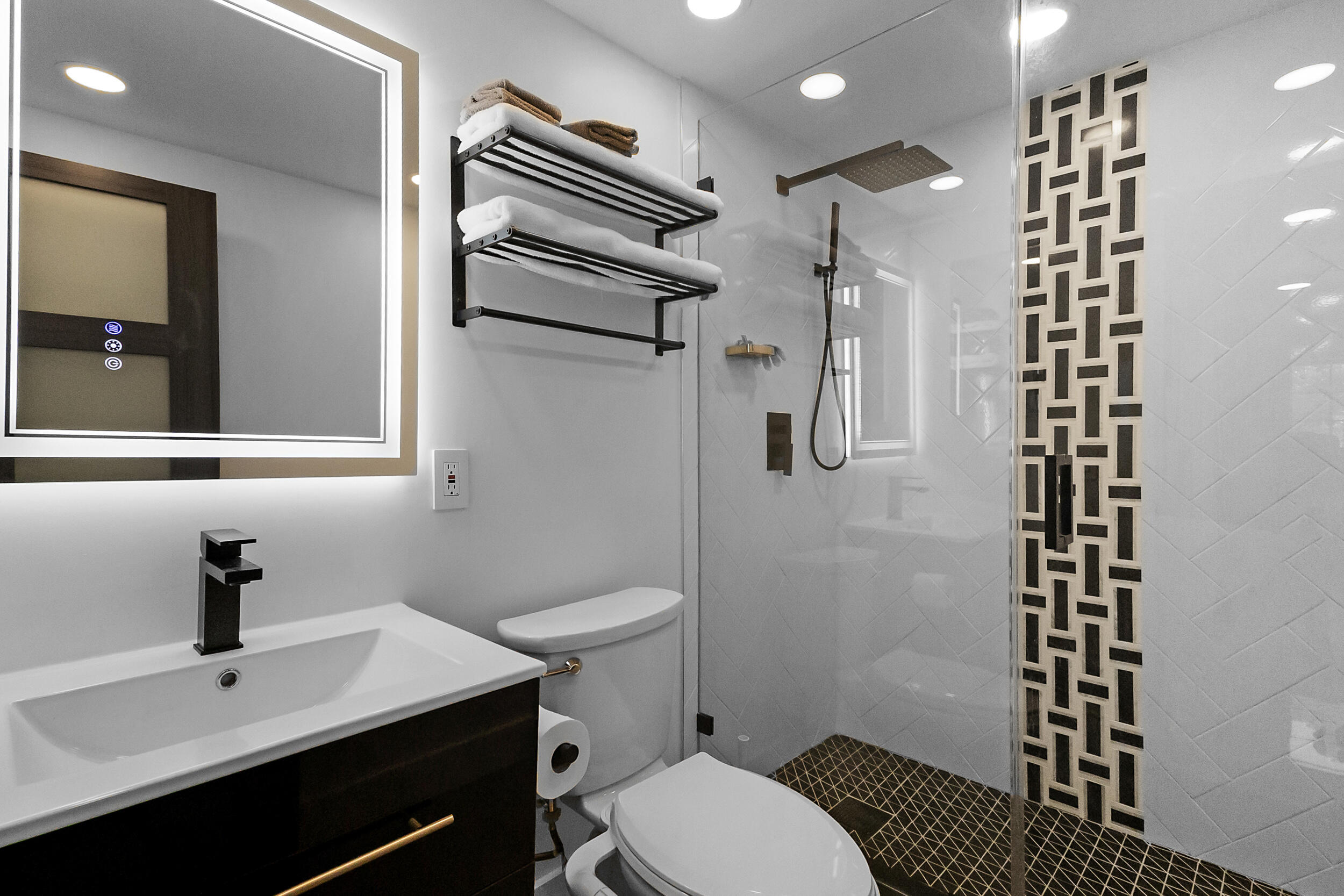 RIVER MANOR CONDO - Residential