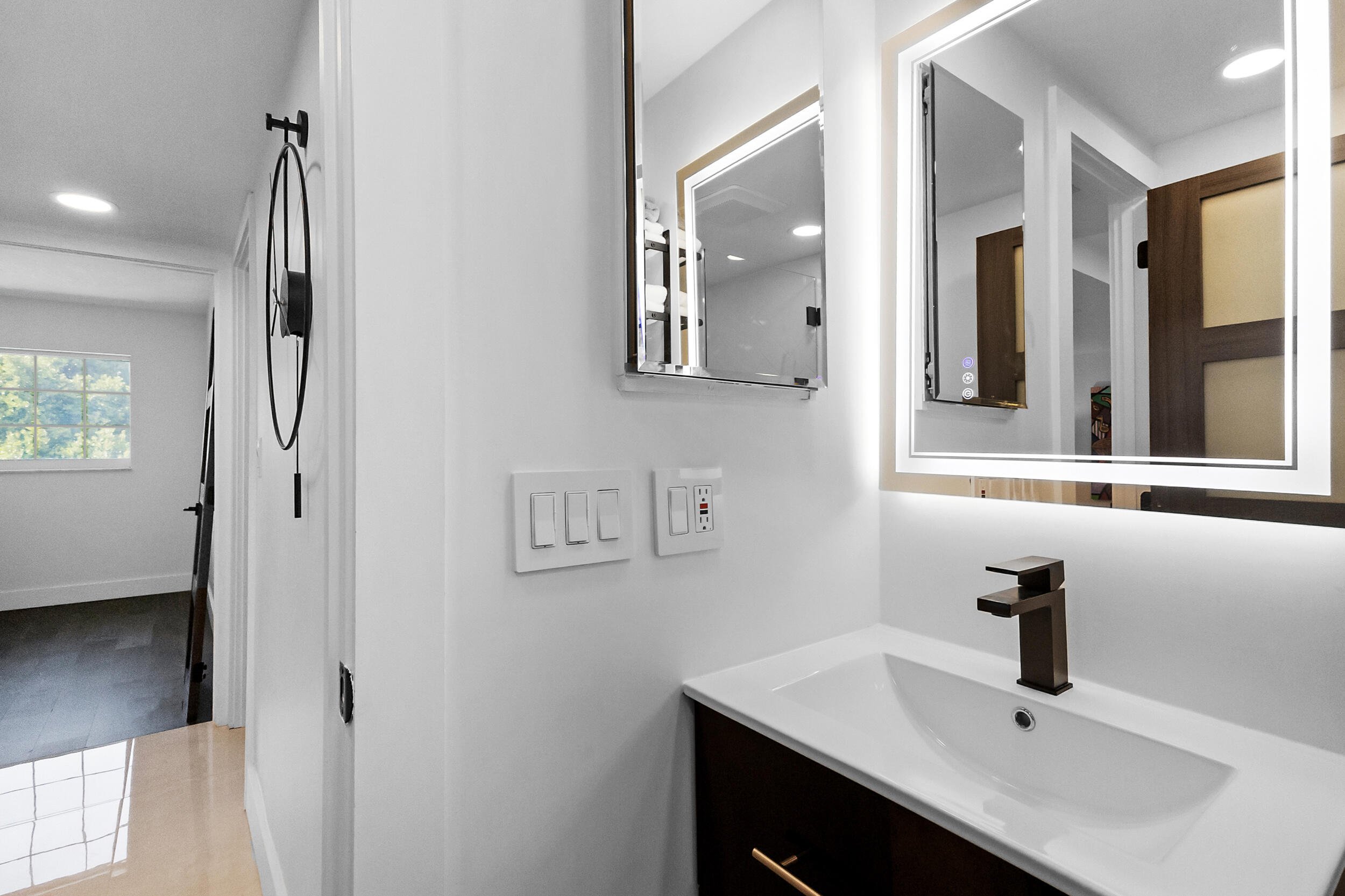 RIVER MANOR CONDO - Residential