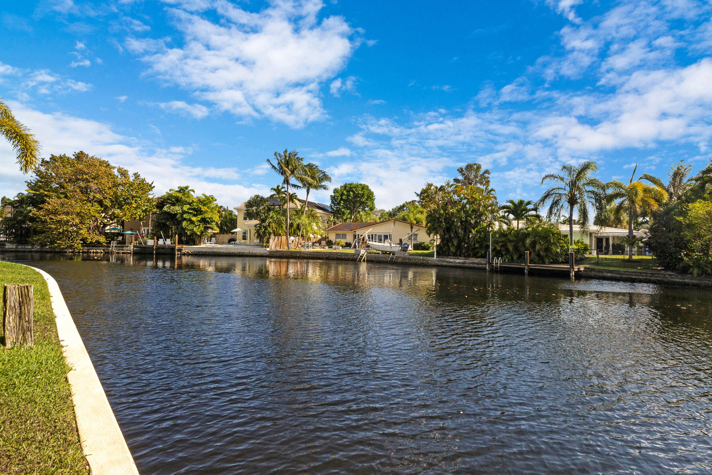 RIVER MANOR CONDO - Residential