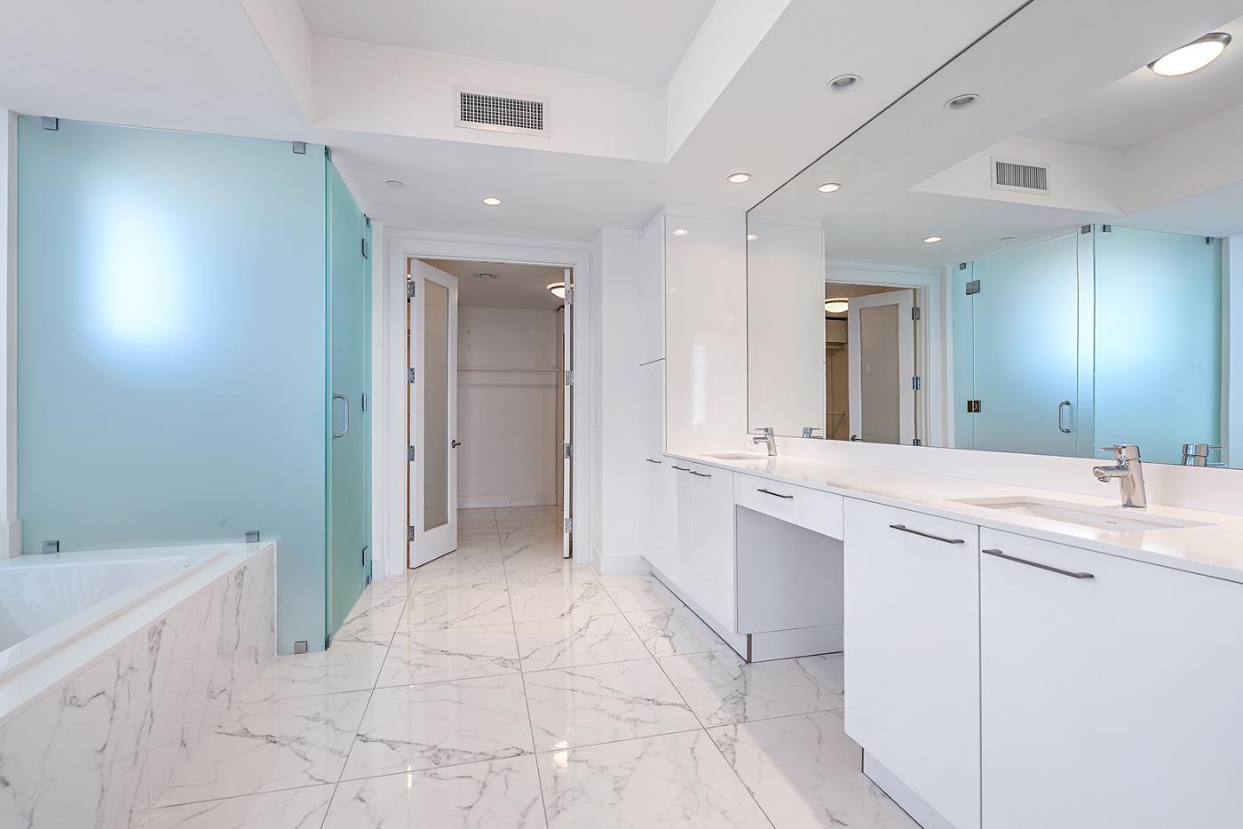 WATER CLUB NORTH PALM BEA - Residential