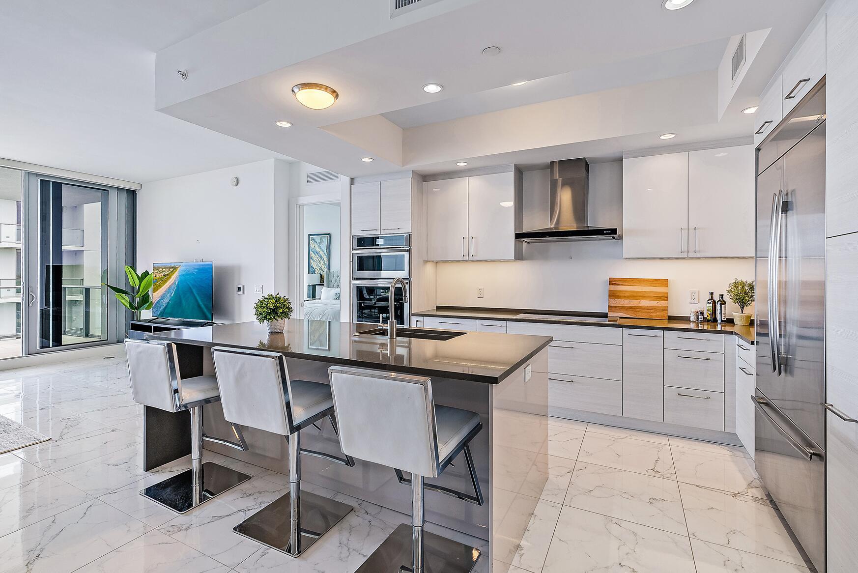 WATER CLUB NORTH PALM BEA - Residential