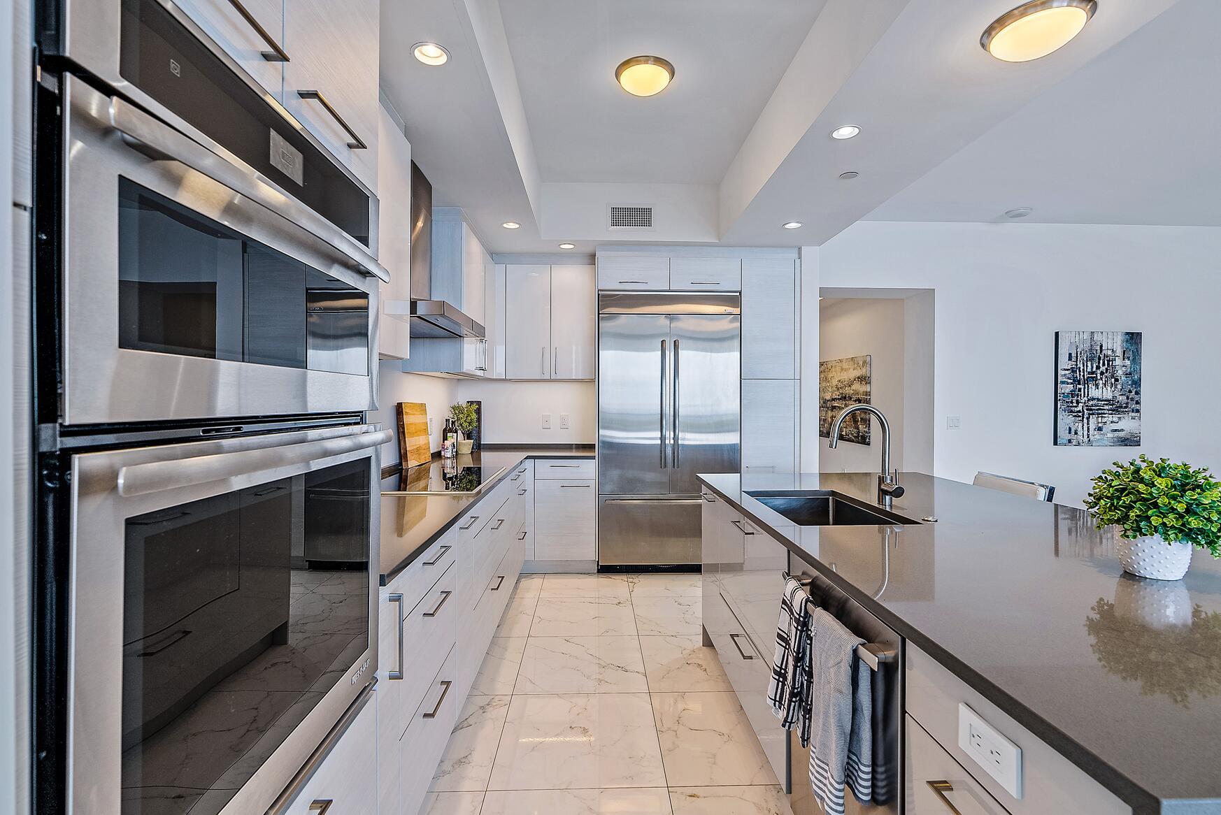 WATER CLUB NORTH PALM BEA - Residential