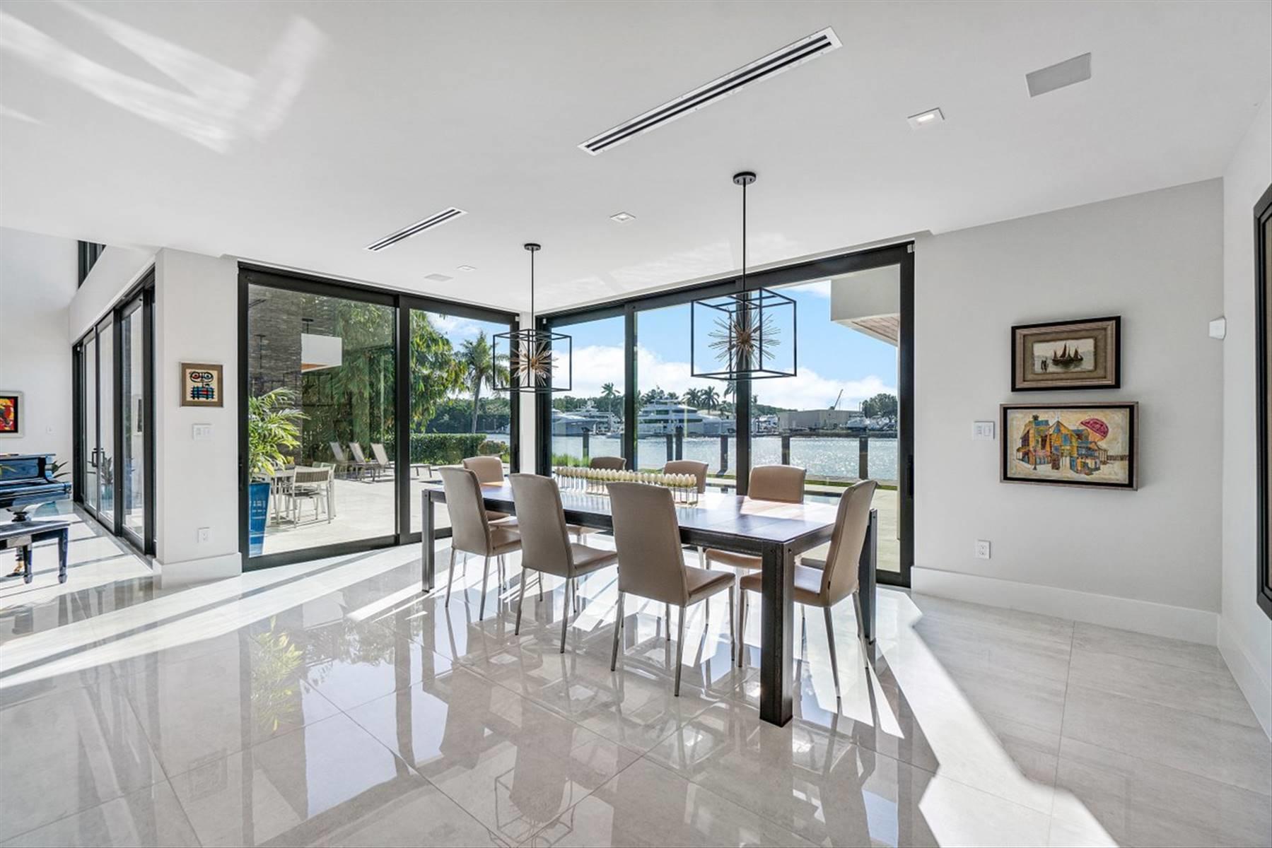 Riverland Manor - Residential