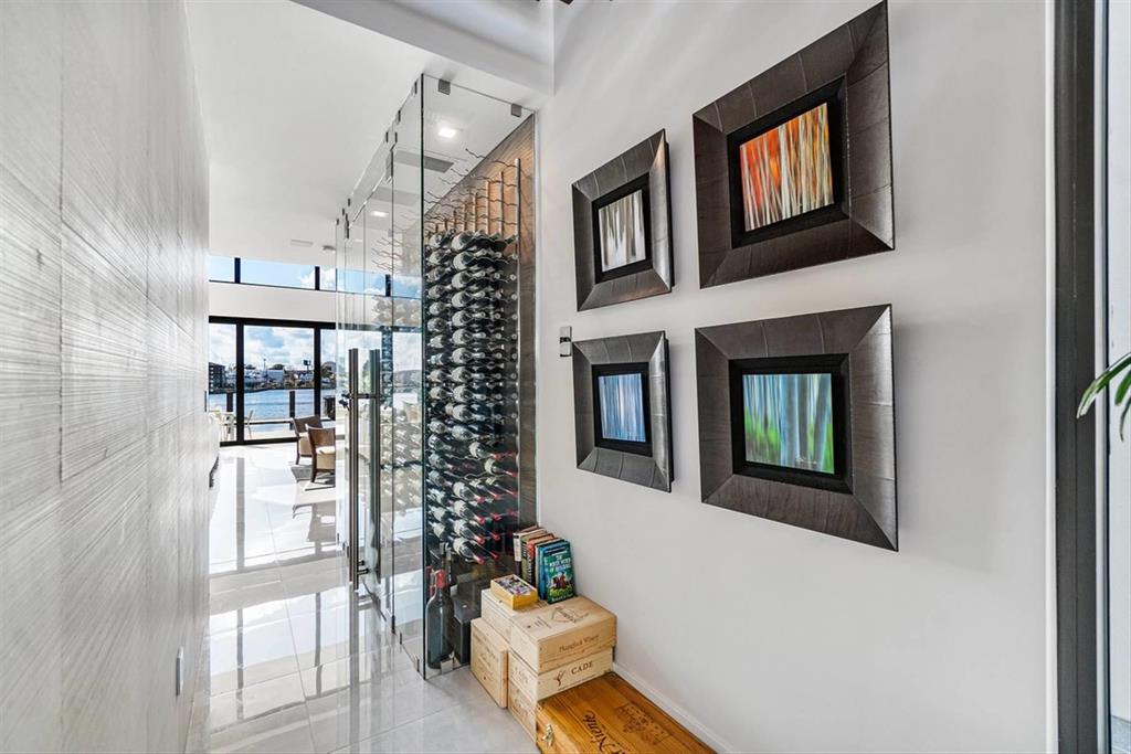 Riverland Manor - Residential