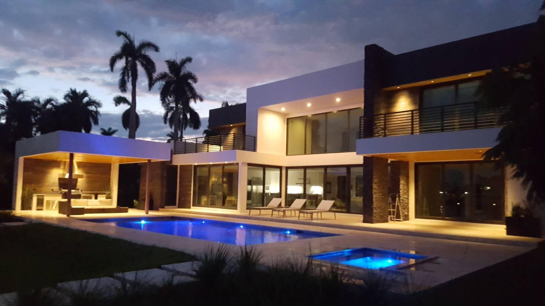 Riverland Manor - Residential