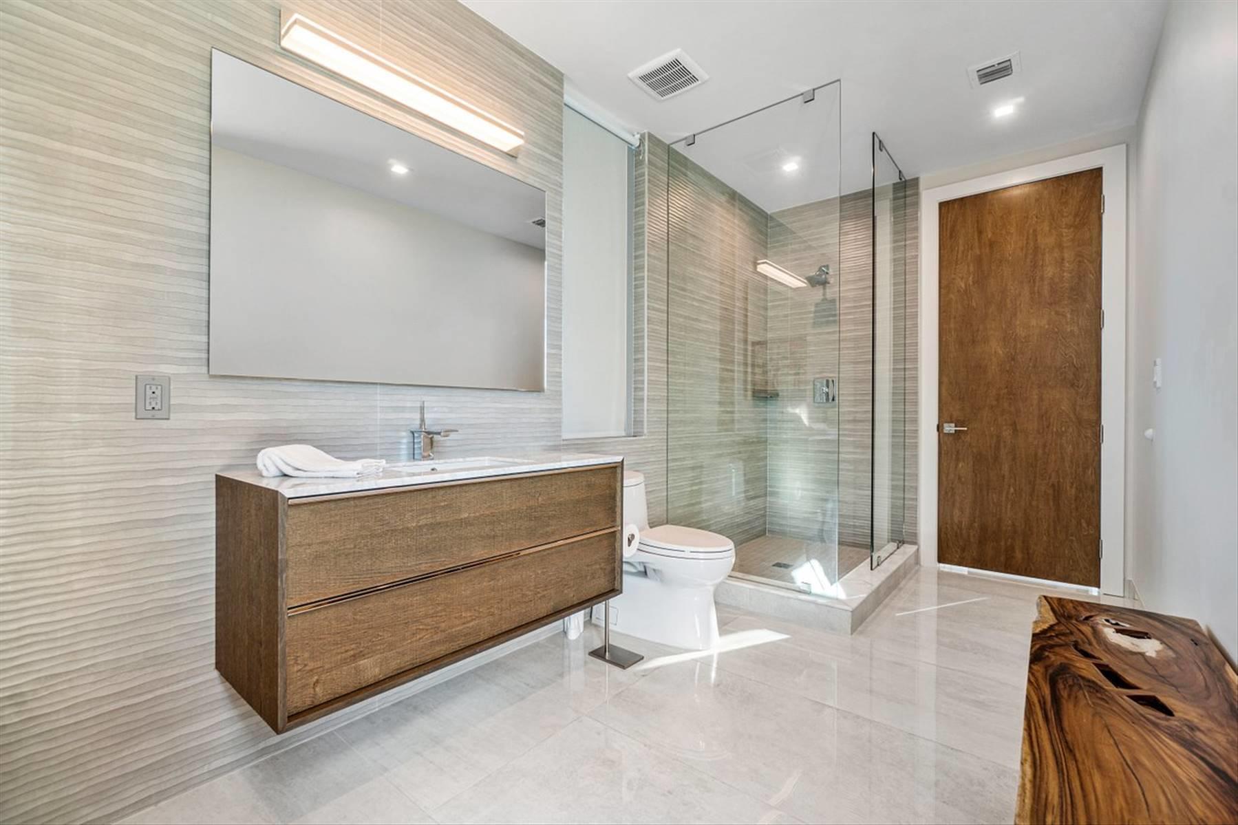 Riverland Manor - Residential