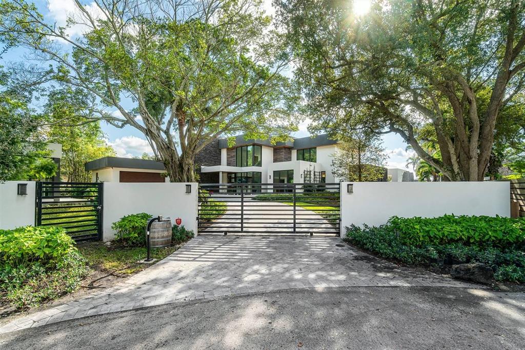 Riverland Manor - Residential