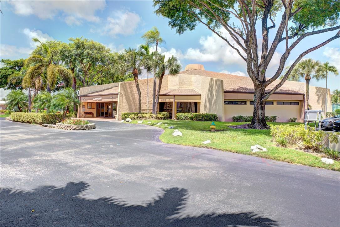 ROYAL PARK GARDENS - Residential