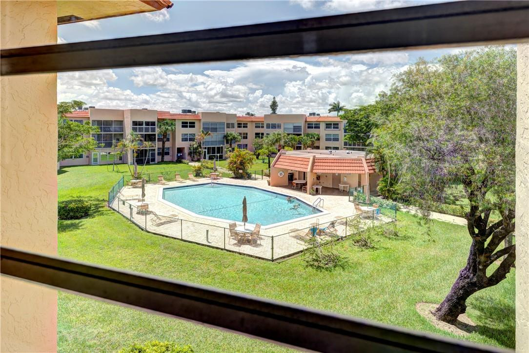 ROYAL PARK GARDENS - Residential