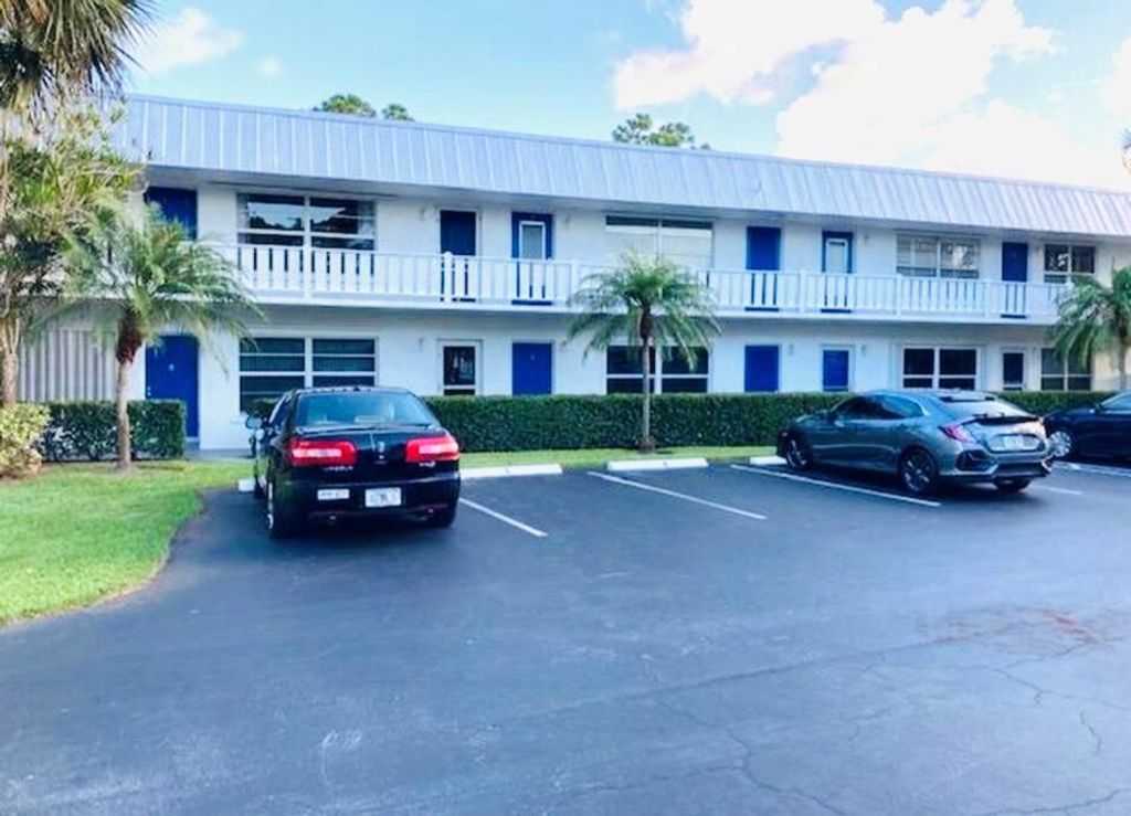 Photo of 2929 SE Ocean Boulevard #J 8, Stuart, FL 34996 (MLS # R10978816)