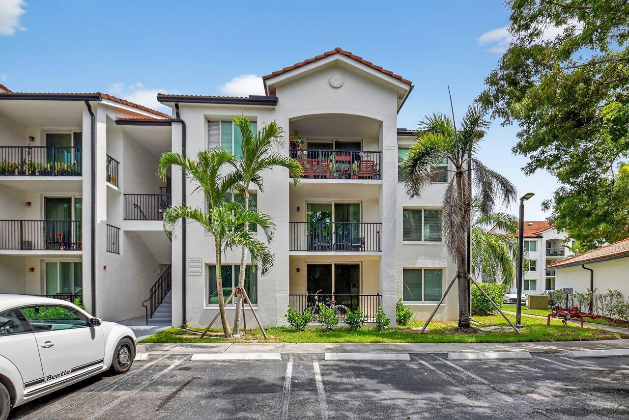 1315 Villa Lane