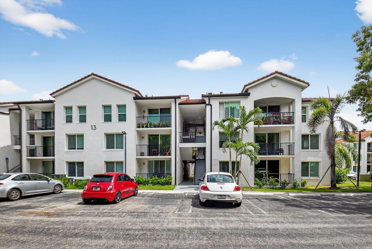 1315 Villa Lane